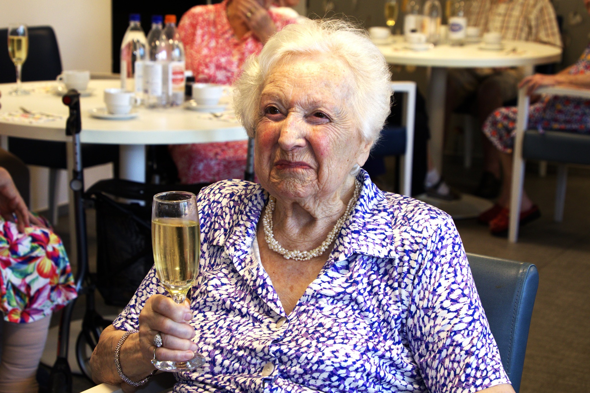 🎂 Tweede zus Van Bellinghen wordt 100: "Echte zusterliefde, niet alleen in woorden, maar ook in daden"