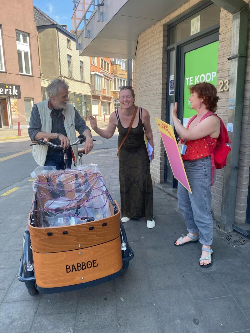 📍 Reisverslag zet Aalst Rechteroever in de kijker tijdens Meikramerij