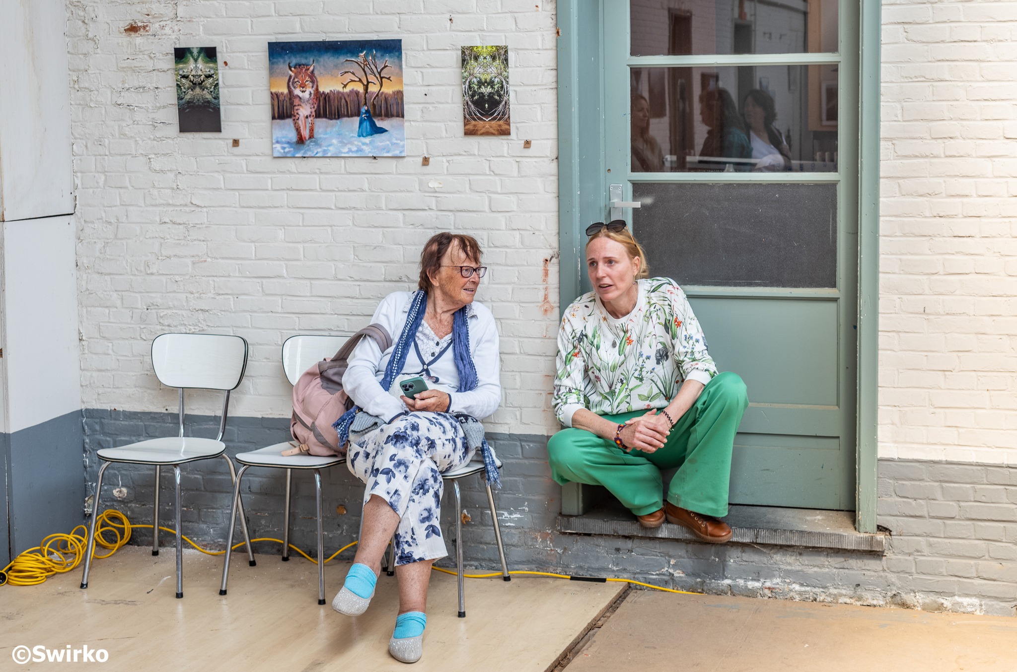 🎨🏭 Nog op zoek naar een culturele uitstap in Aalst? In het VTI loopt dit weekend nog de expo PLEK, een verrassende tentoonstelling in een unieke industriële setting aan de Vakschoolstraat.