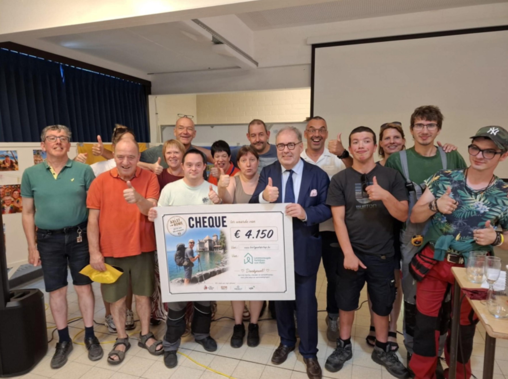 Aalstenaar wandelt naar Rome en schenkt 4.150 euro aan Levensvreugde