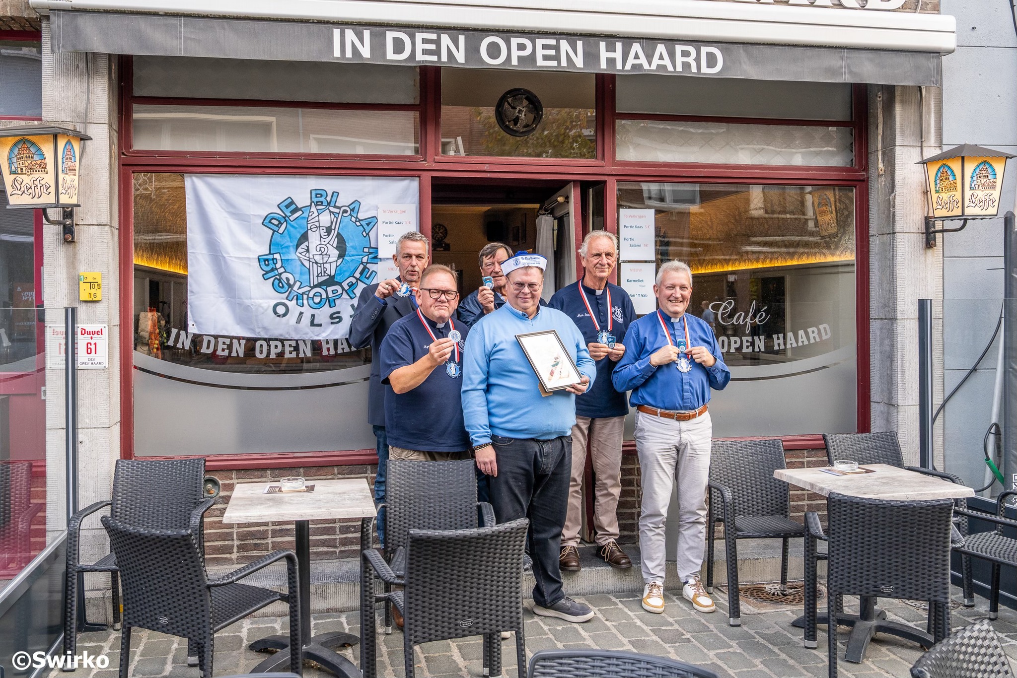 🎉 De Blaa Biskoppen verwelkomen 5000ste lid 🎉