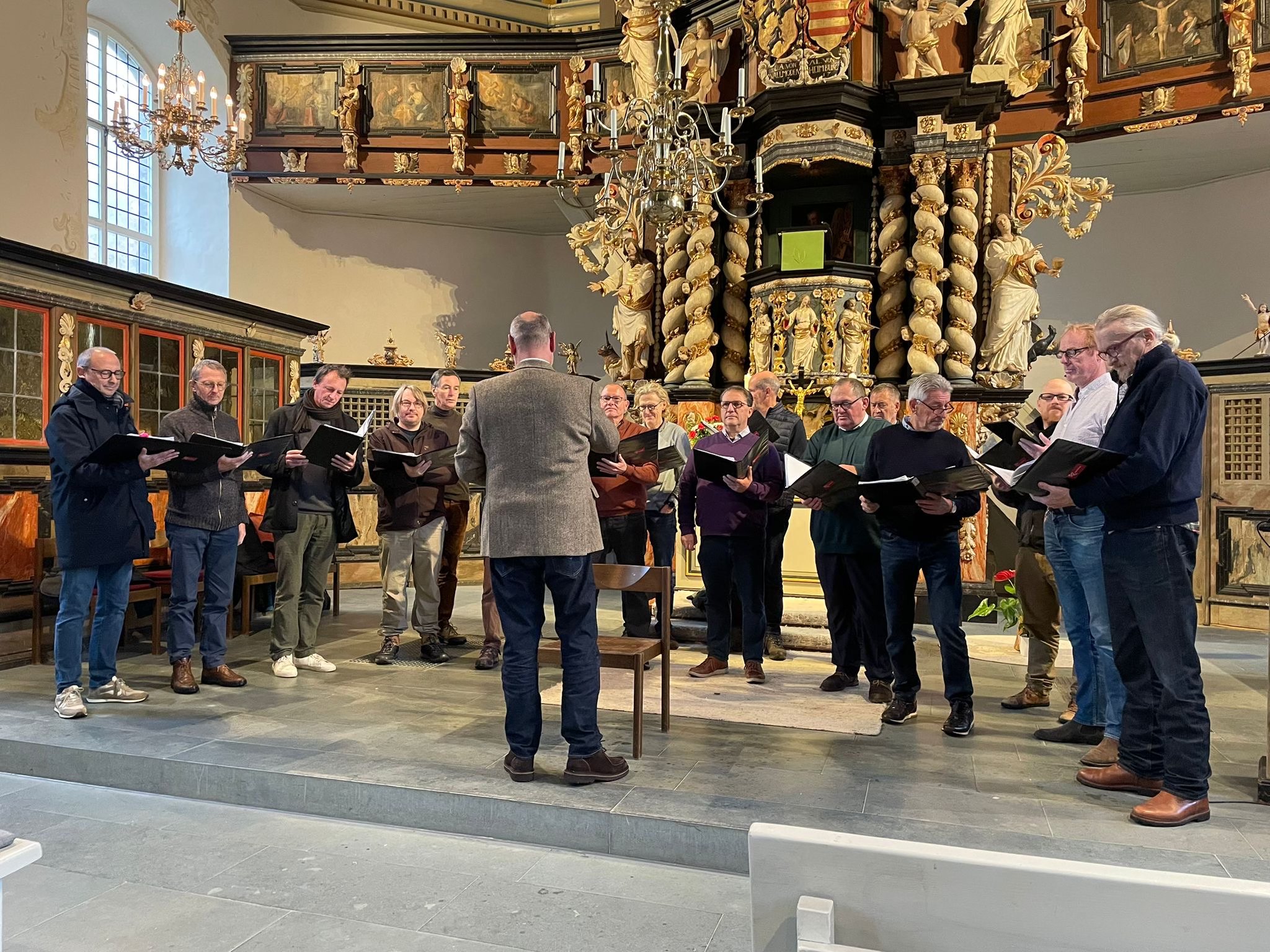 📣 KRATZFUSS ON TOUR – EIGENZINNINGE GENTLEMEN VEROEVEREN DUITSLAND