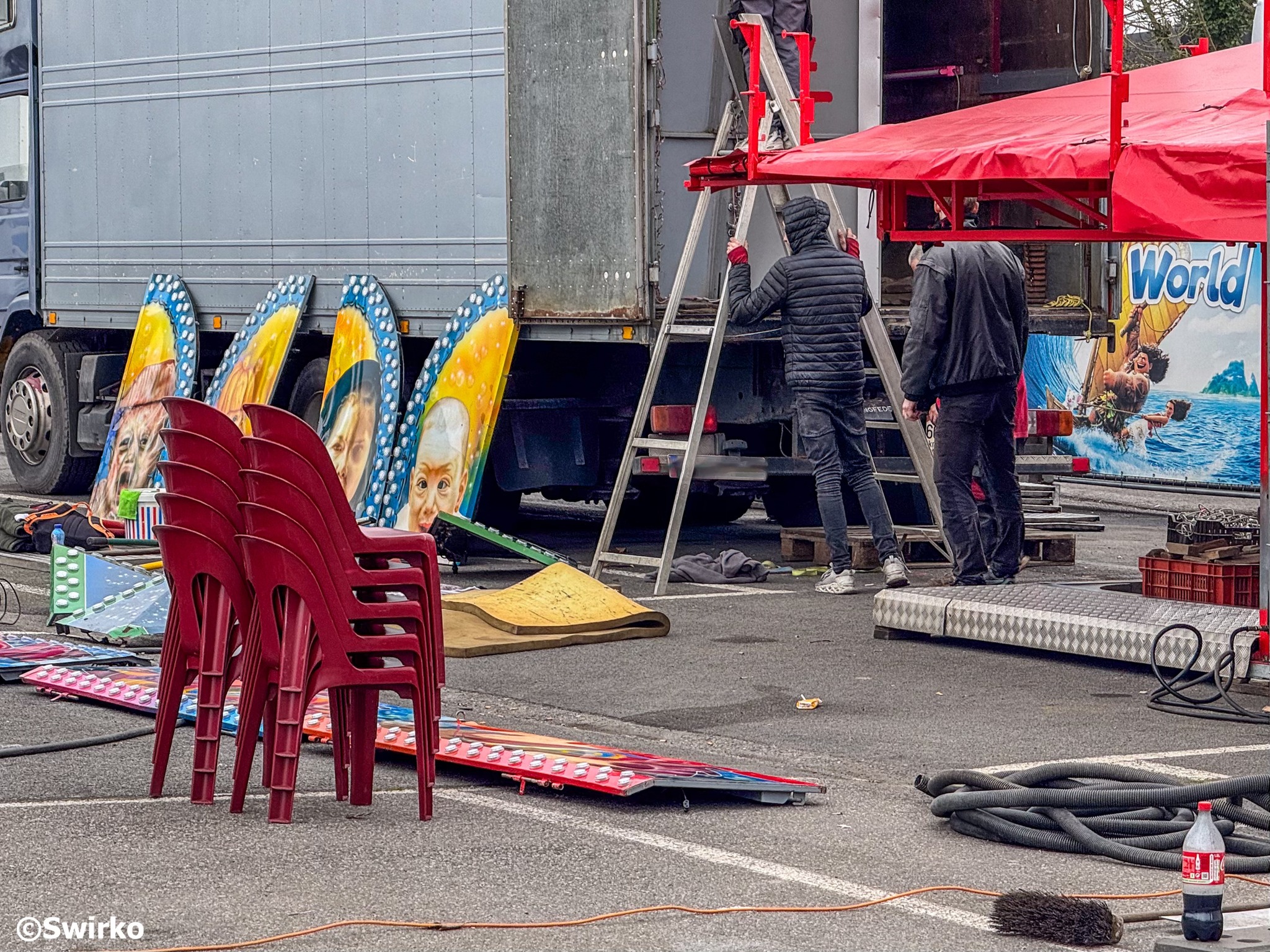🎡🎭 Carnavaldecors & Winterfoor verdwijnen... tot volgend jaar! 🎭🎡