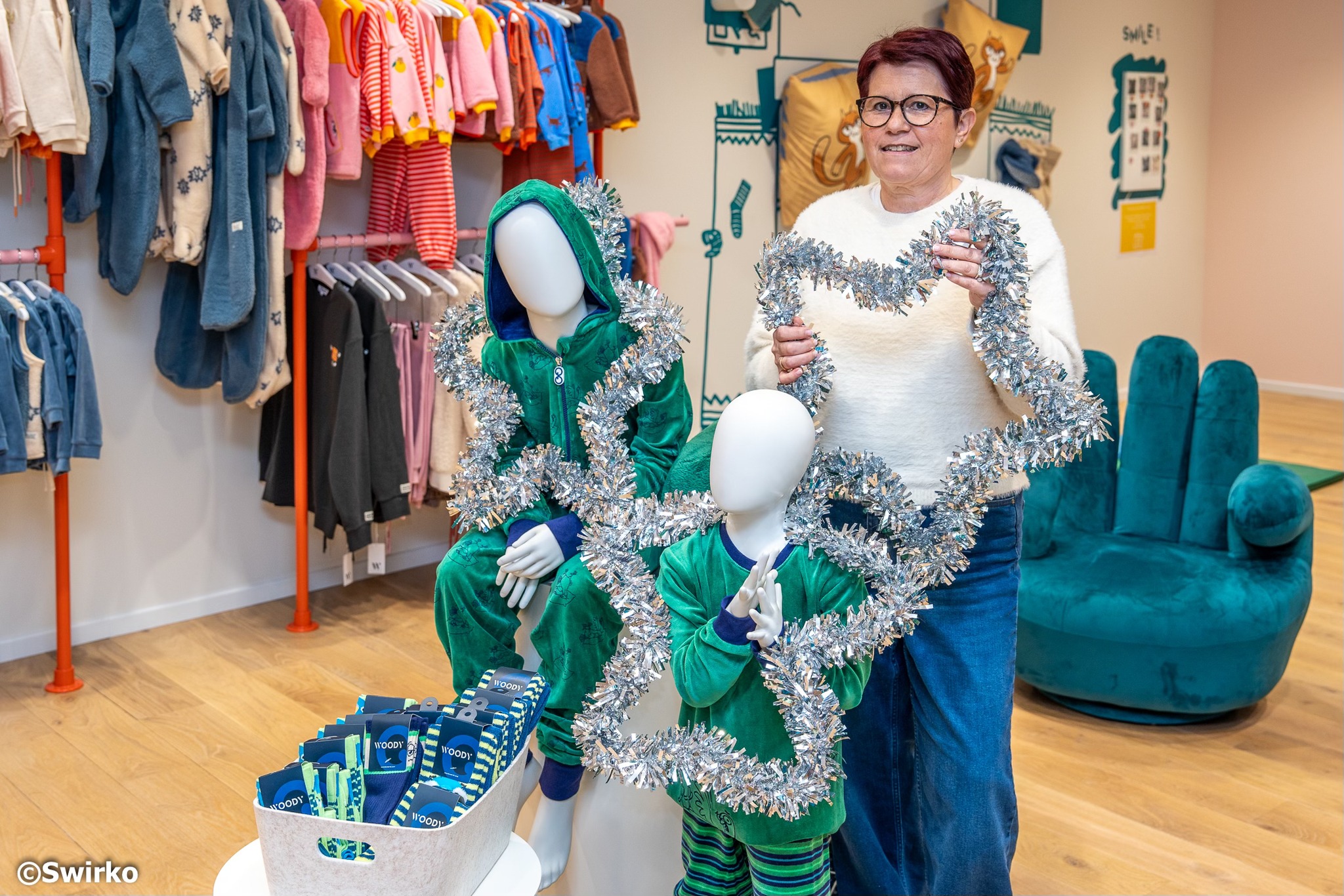 Winkelen in Aalst :✨ Aalst Twinkelt en de handelaars twinkelen mee! ✨ Op vrijdag 5 december openen we weer het traditionele kerstseizoen in Aalst. En geloof ons: winkelen in Aalst wordt dit jaar nóg gezelliger. ✨ We brachten vandaag iets bijzonder naar e…