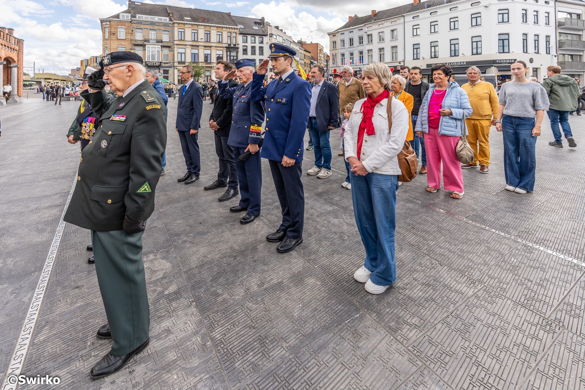 📜 Aalst herdenkt Bevrijding met optocht en concert 🇧🇪