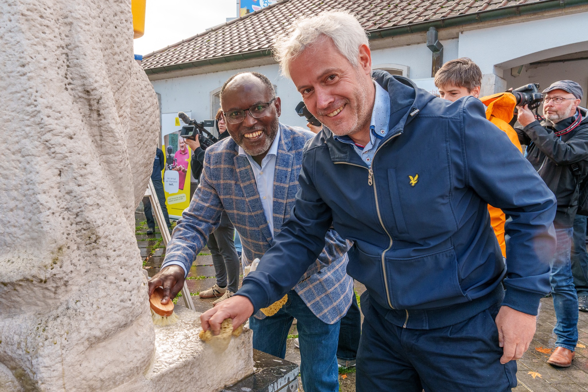 Standbeeld priester Daens krijgt poetsbeurt