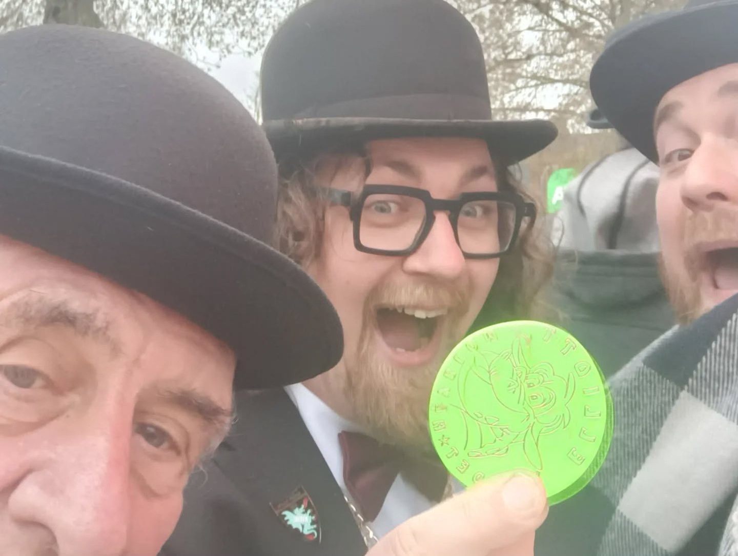 🎠🎢En den 7den dag rust Den Draeck 💚💛🤍❤️