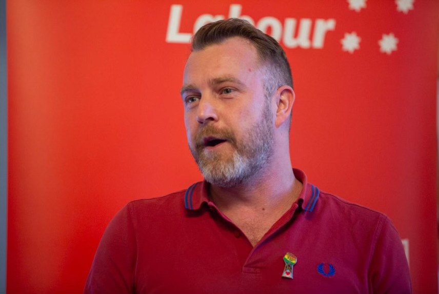 Sam Van de Putte (Vooruit) herkozen als vice-president van Rainbow Rose PES 🌈