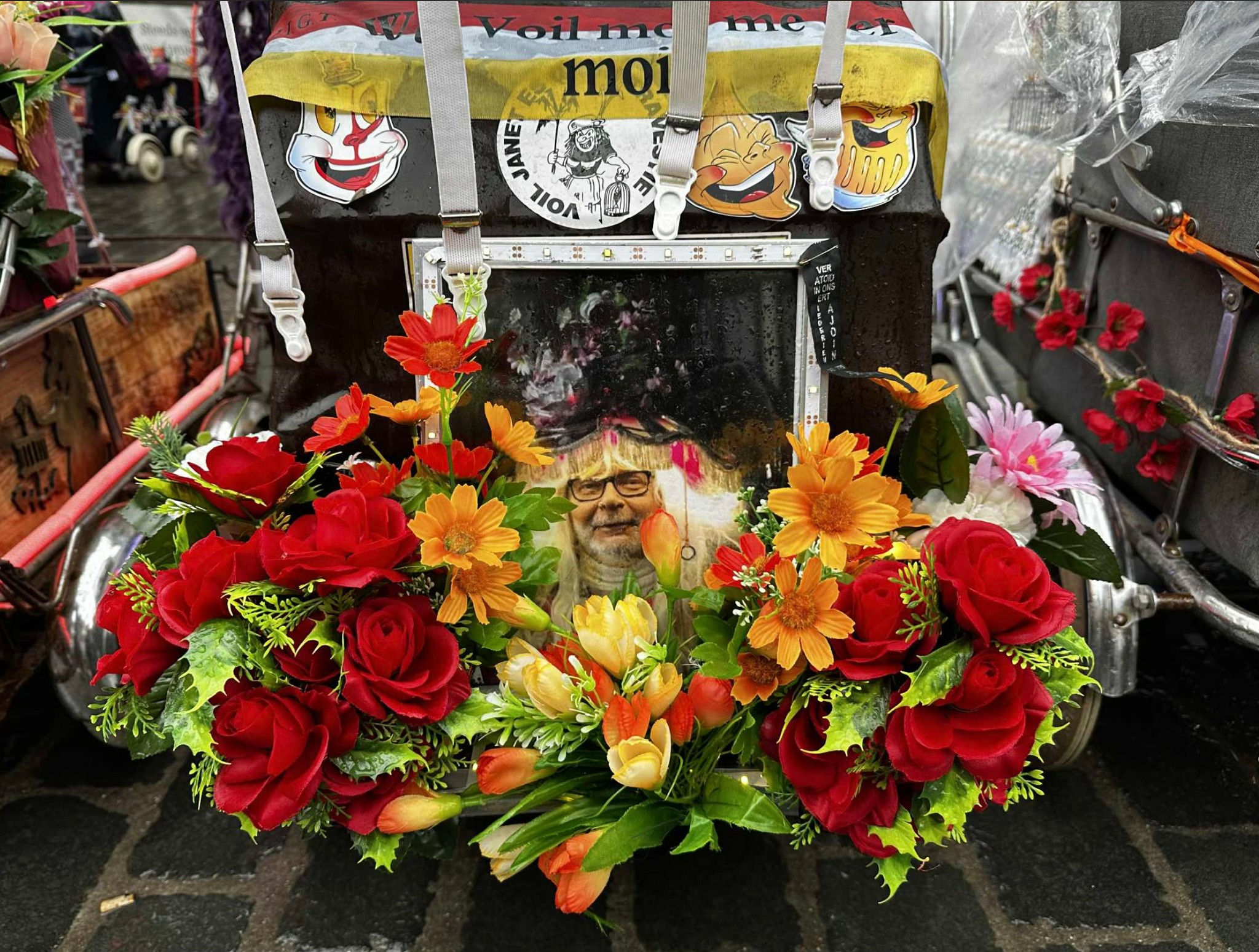 Voil Jeanetten kleuren de Aalsterse straten 🎭✨