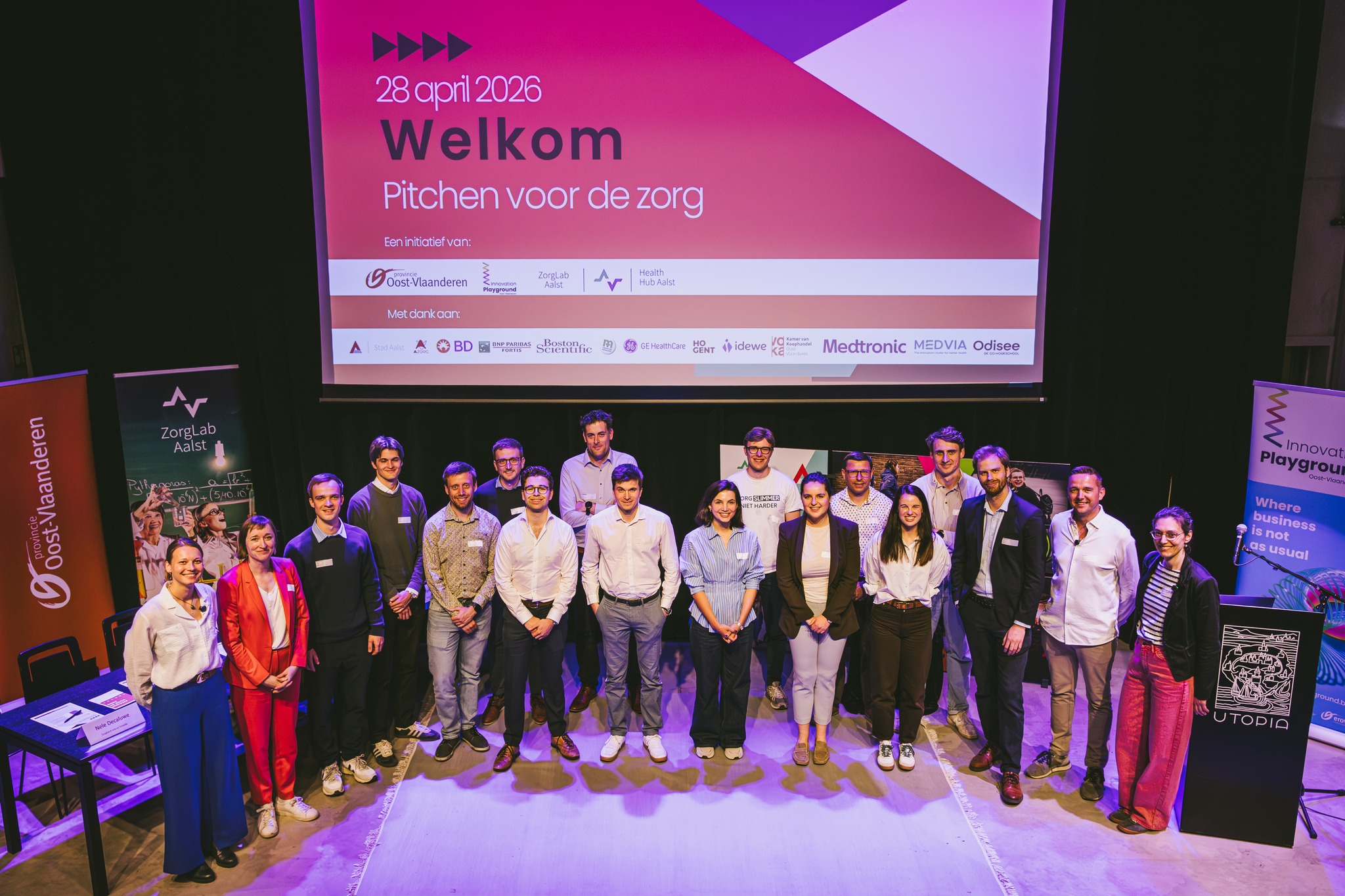 🏥 Aalst was dinsdagavond opnieuw het decor voor heel wat zorginnovatie tijdens de vierde editie van Pitchen voor de Zorg. Twaalf vernieuwende projecten passeerden de revue, met als doel de zorgsector slimmer, efficiënter en menselijker te maken.