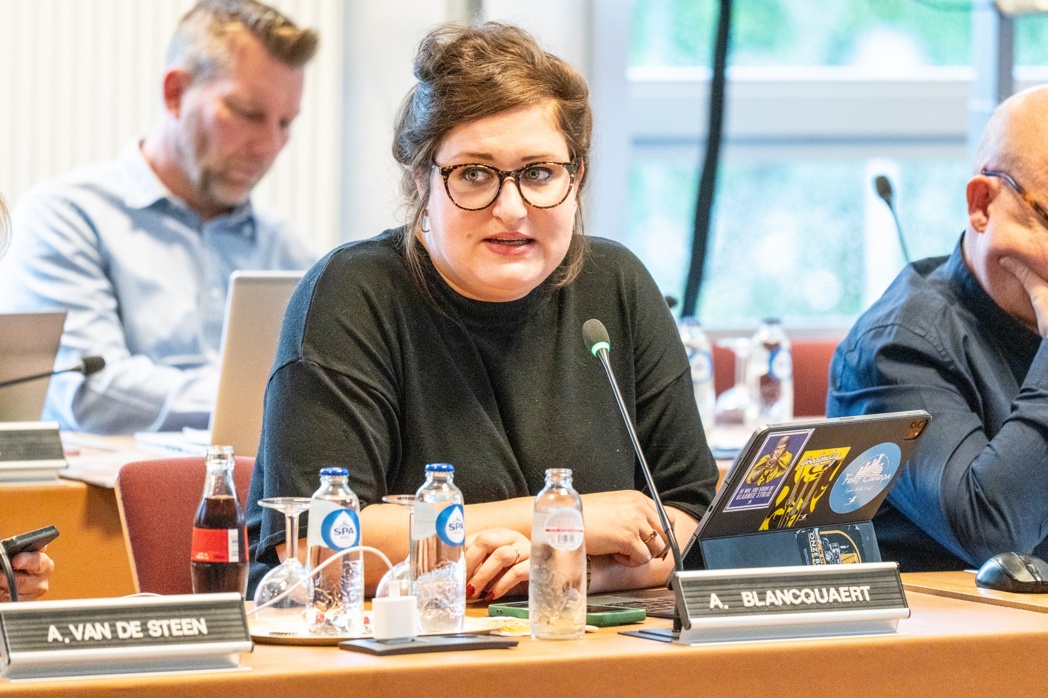 🗑️ Vlaams Belang Aalst hekelt afvalwanbeleid tijdens Aalst Twinkelt