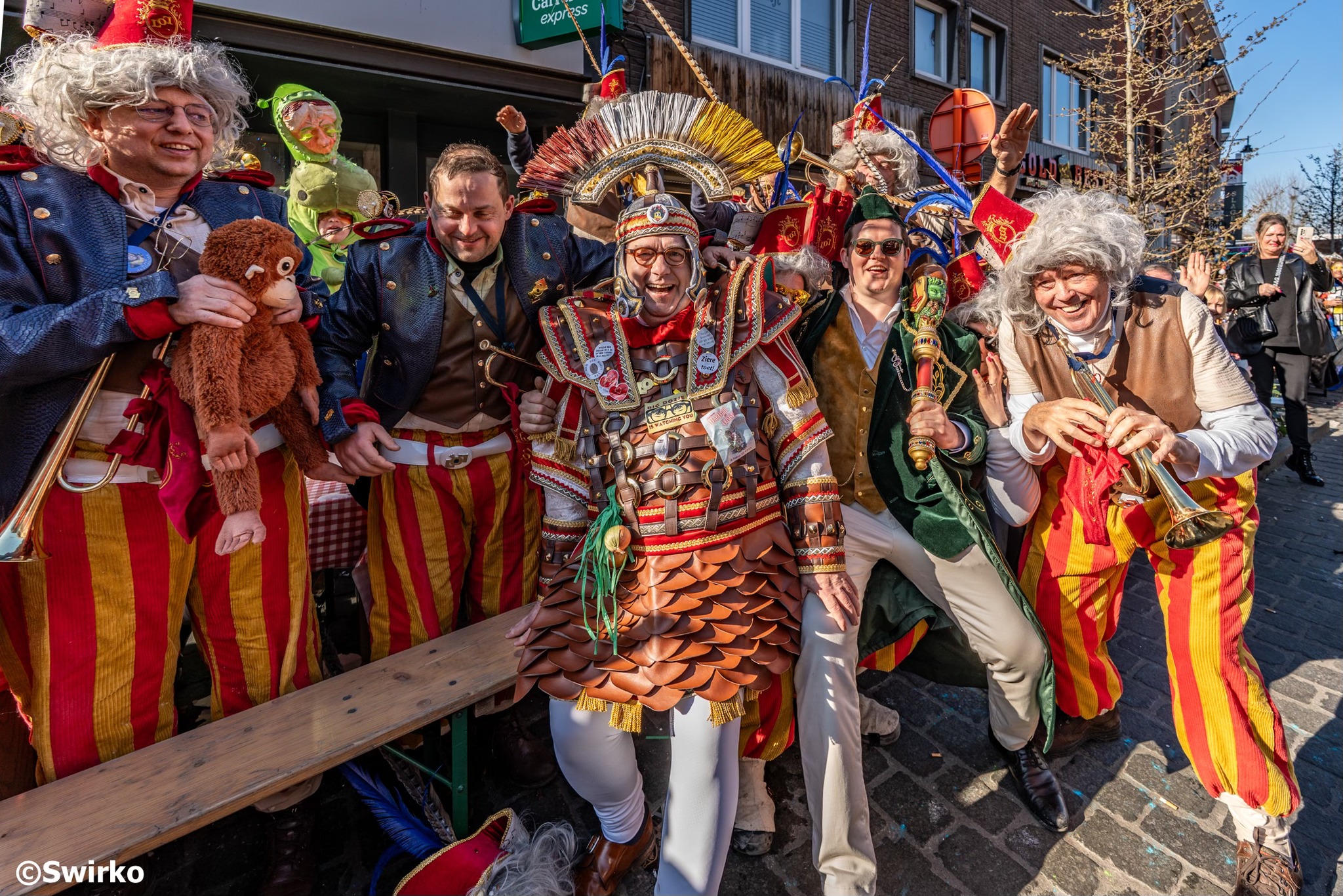 📢 Voil Jeanetten veroveren Aalst! 🎭🎉
