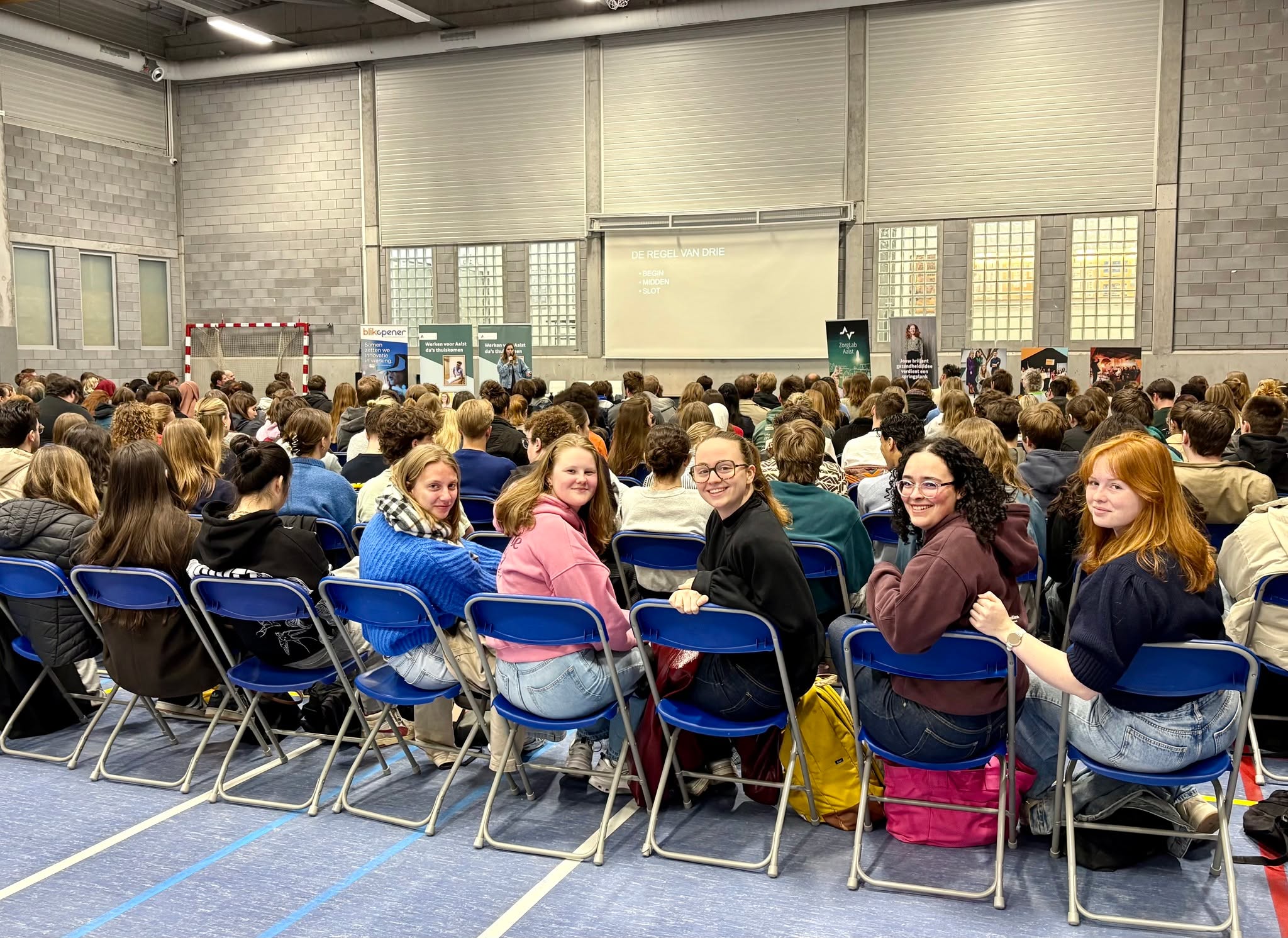 💡👩‍⚕️ Meer dan 300 studenten uit verschillende zorg- en technologieopleidingen verzamelden op de campus van Odisee Aalst