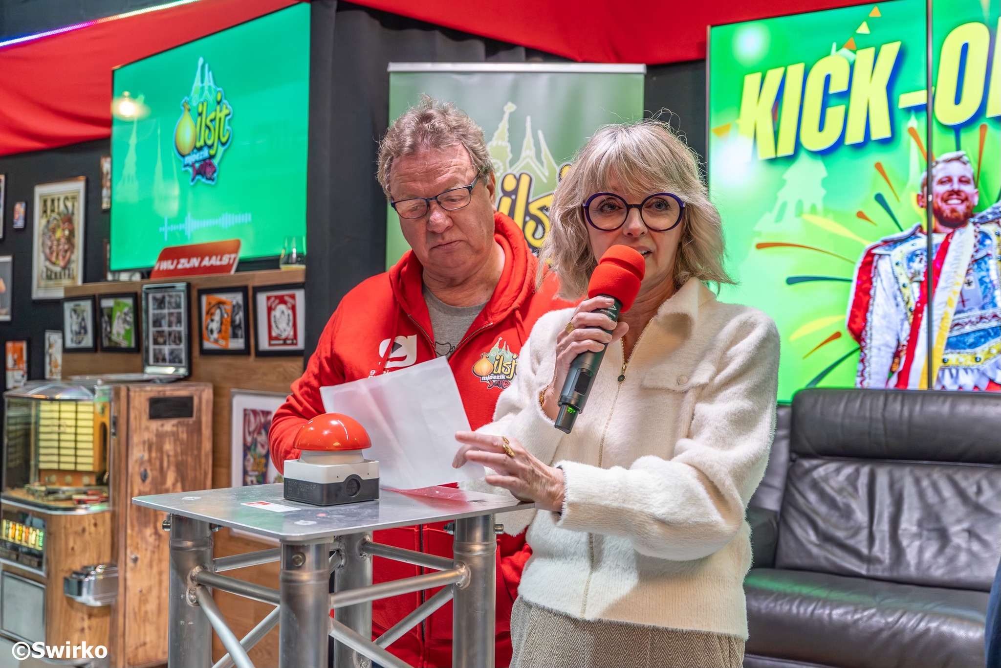 🎭 Oilsjt Mjoezik trapt 20e carnavalseizoen af met tal van nieuwigheden 🎶