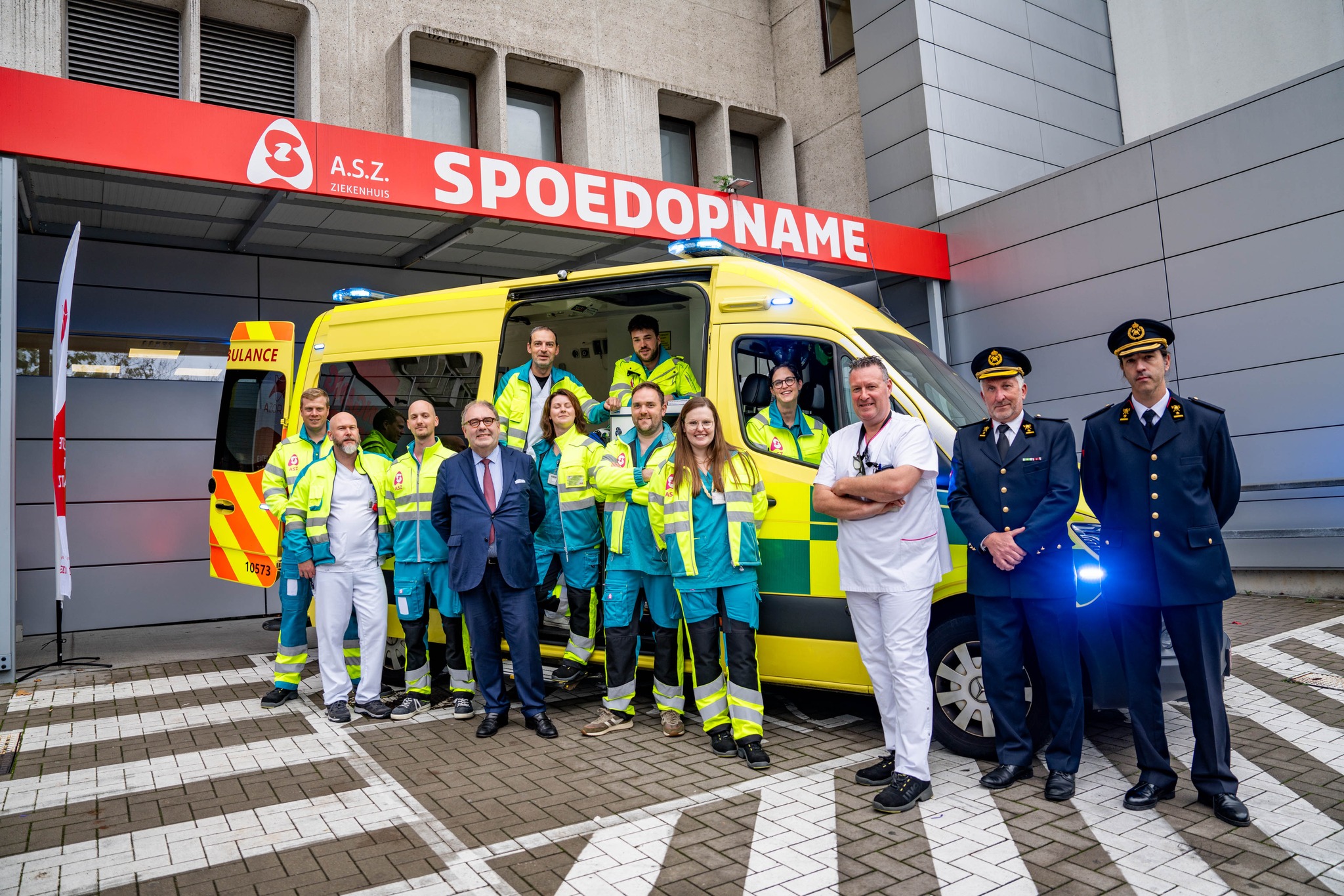 👓🚑 Slimme bril tilt Aalsterse spoedzorg naar hoger niveau: PIT-voertuig rukt al meer dan 280 keer per maand uit