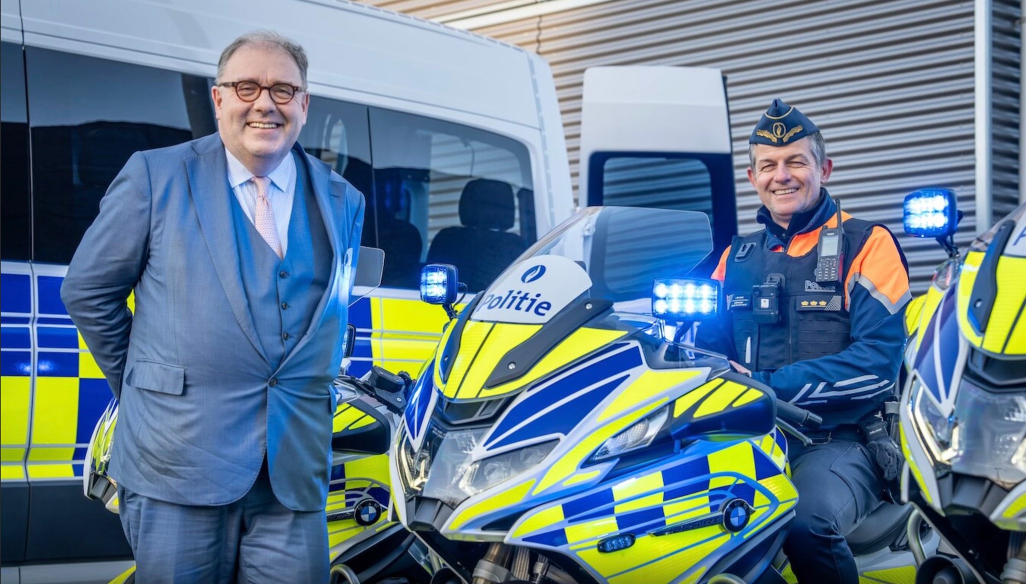 🎤 Grote politiemeeting in Aalst: eerste stap naar één sterke zone? 🚓