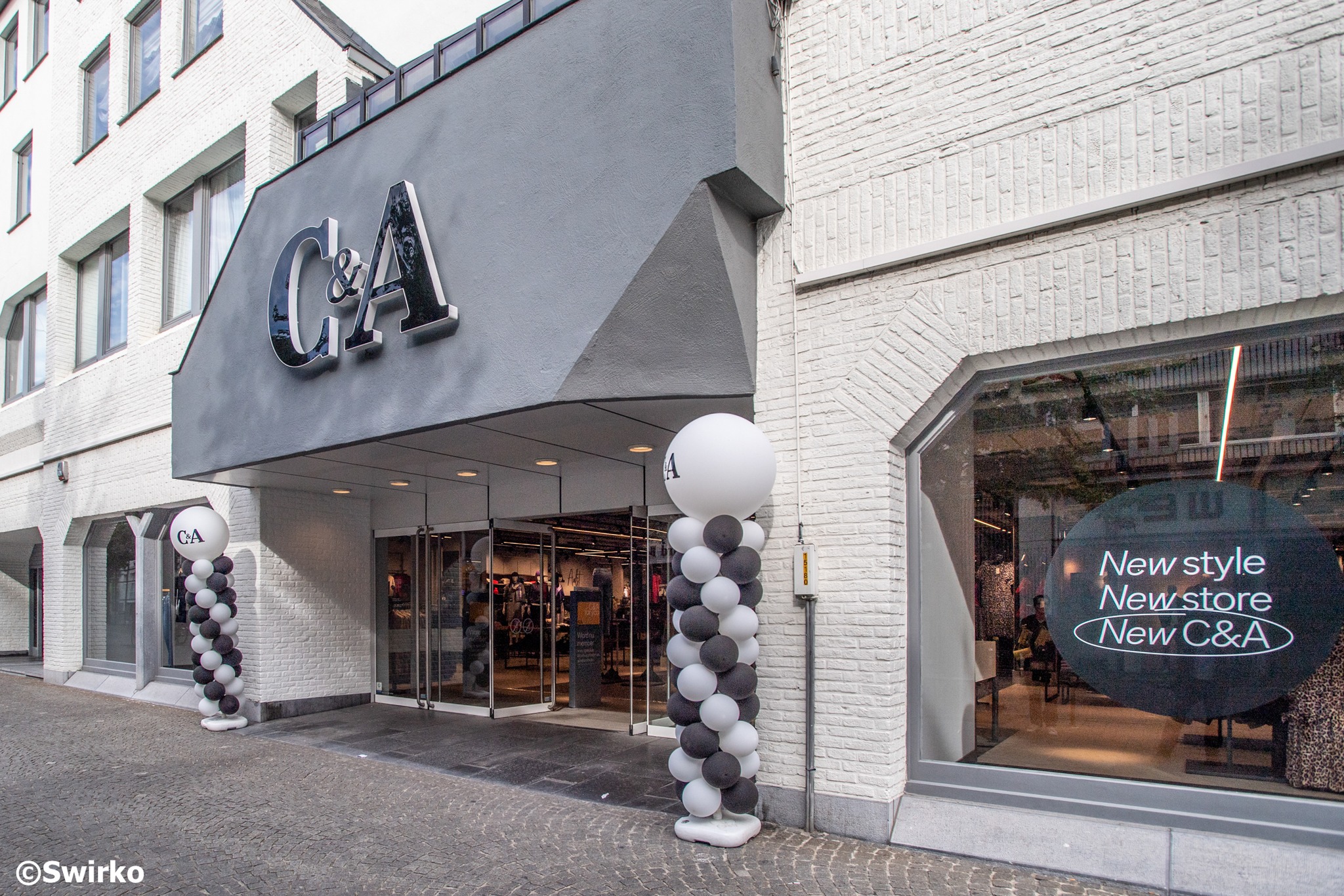 C&A heropent gemoderniseerde winkel in Aalsterse Nieuwstraat.