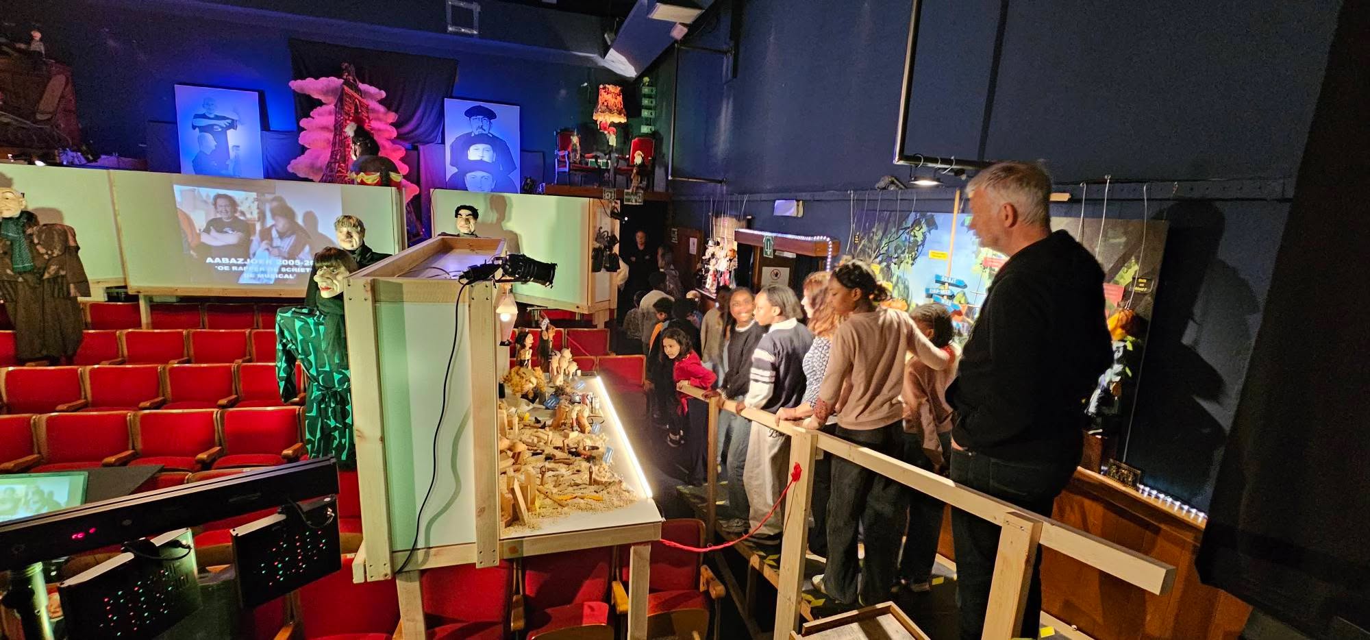 🎭 Aabazjoer viert 35 jaar met expo in Aalst! 🎉