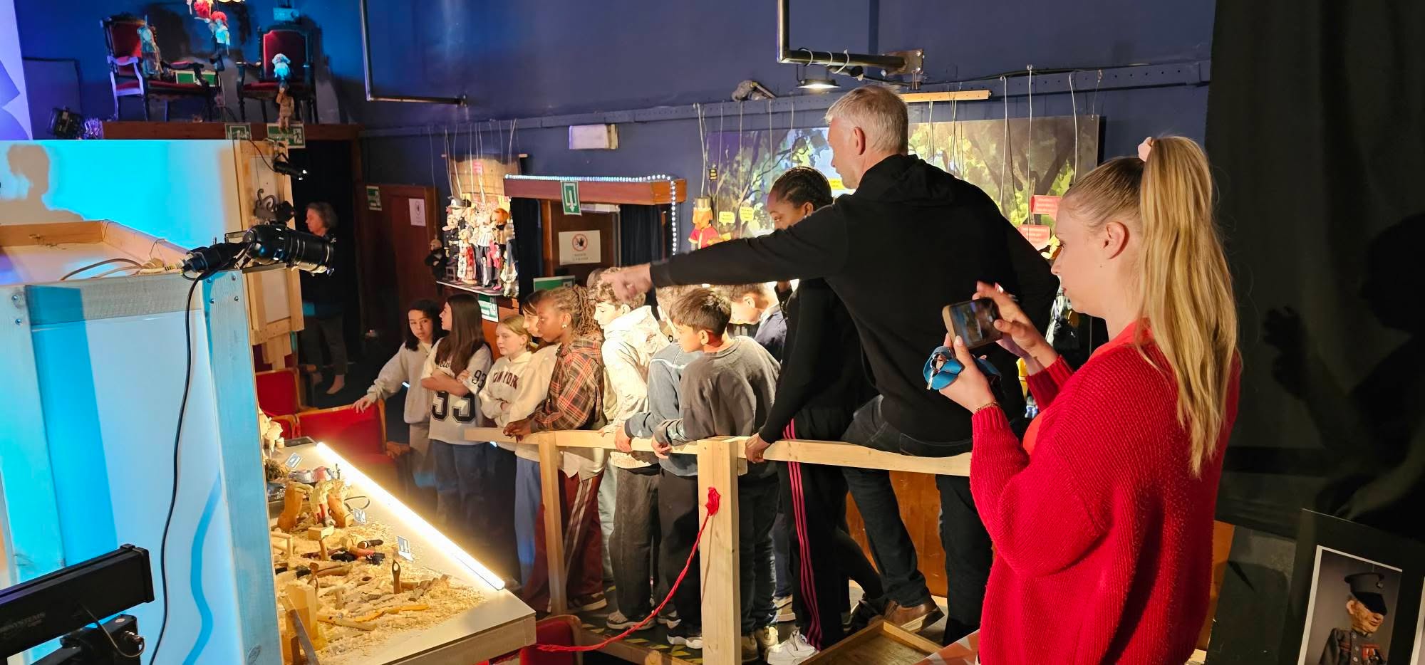 🎭 Aabazjoer viert 35 jaar met expo in Aalst! 🎉