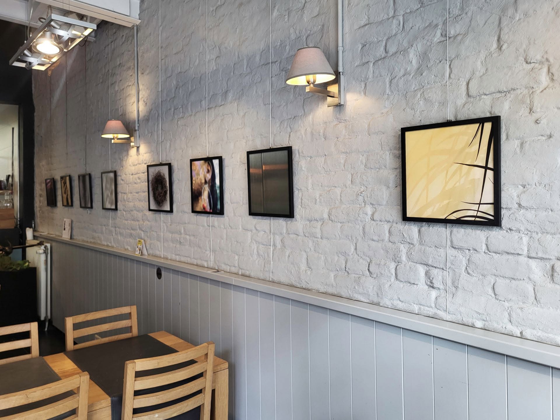 Kunst bewonderen tijdens uw maaltijd: nieuwe expo in In de Maeltydt