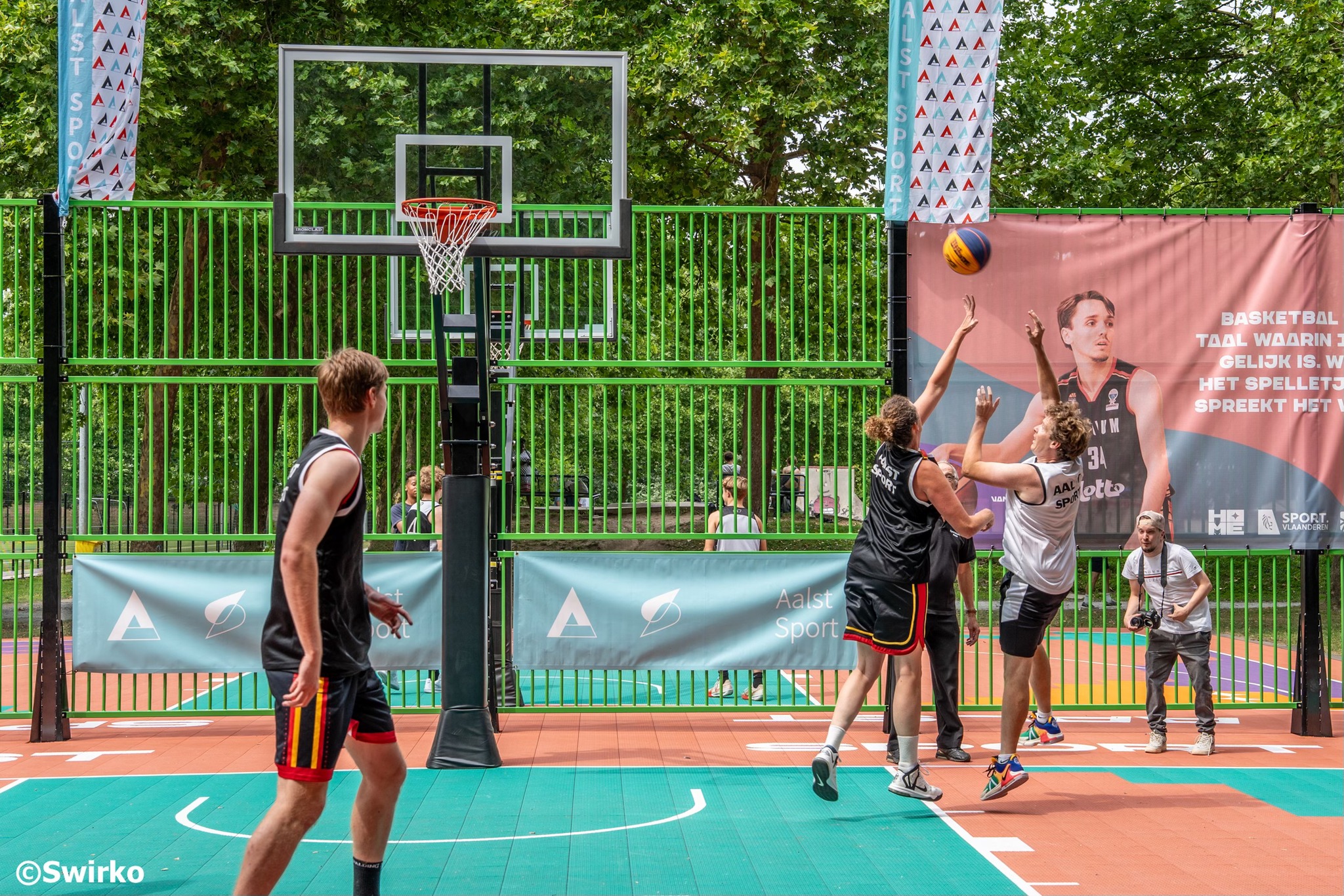 🏀 Officiële opening 3x3-basketbalterreinen in Osbroek! 🎉