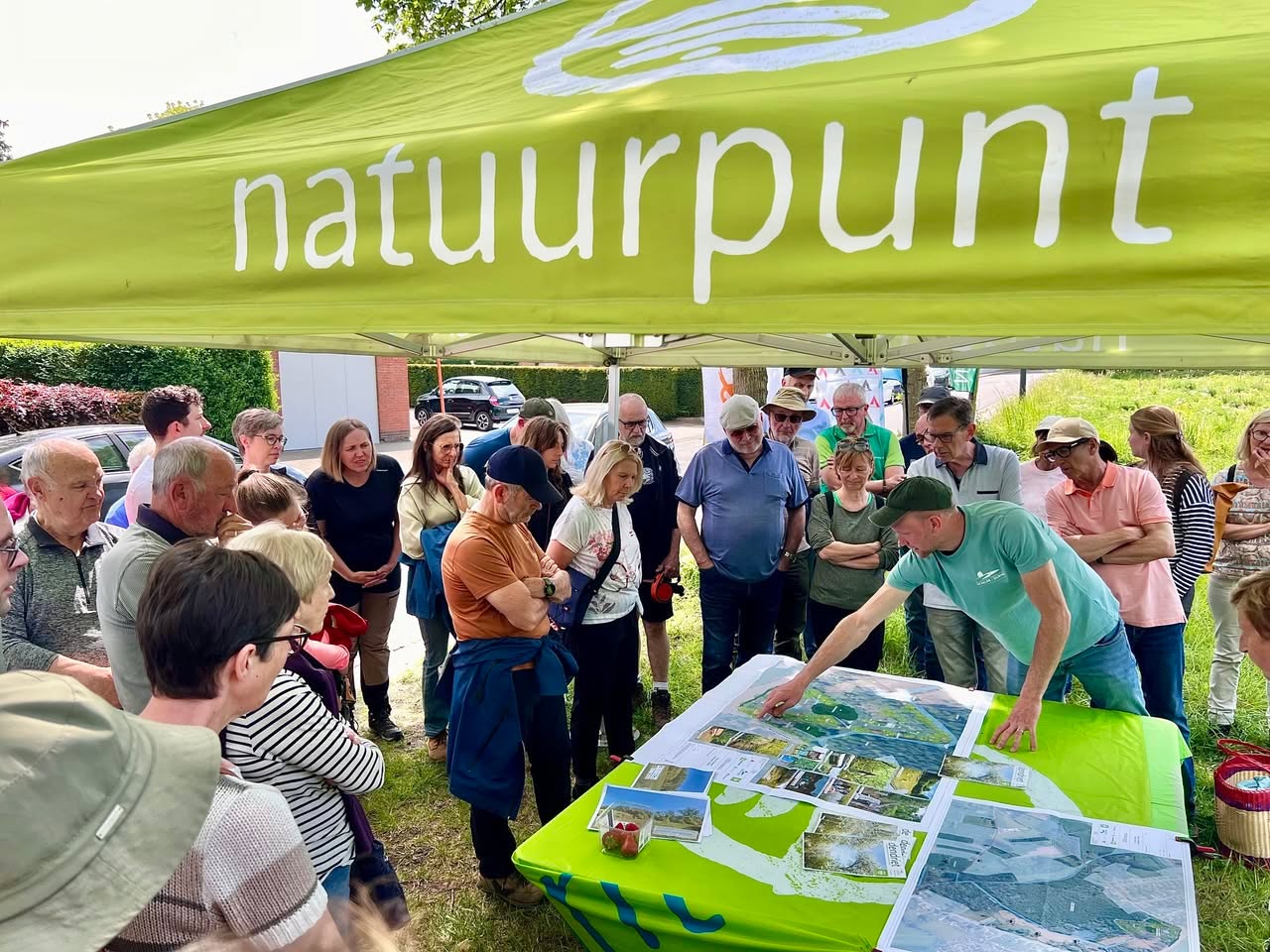 🌿🚶‍♂️ Waterwandeling in Gijzegem zet Beneden-Dender in de kijker