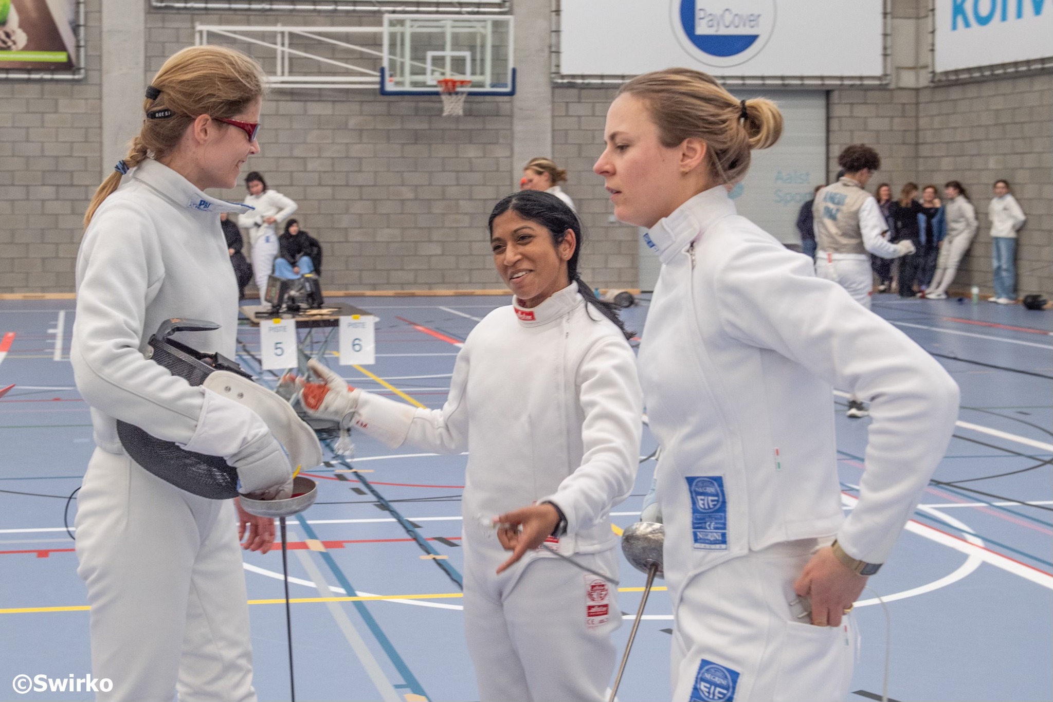 Scherma Aalst organiseerde zondag haar eerste succesvol tornooi in olympisch schermen voor de Vlaamse Schermbond VSB.