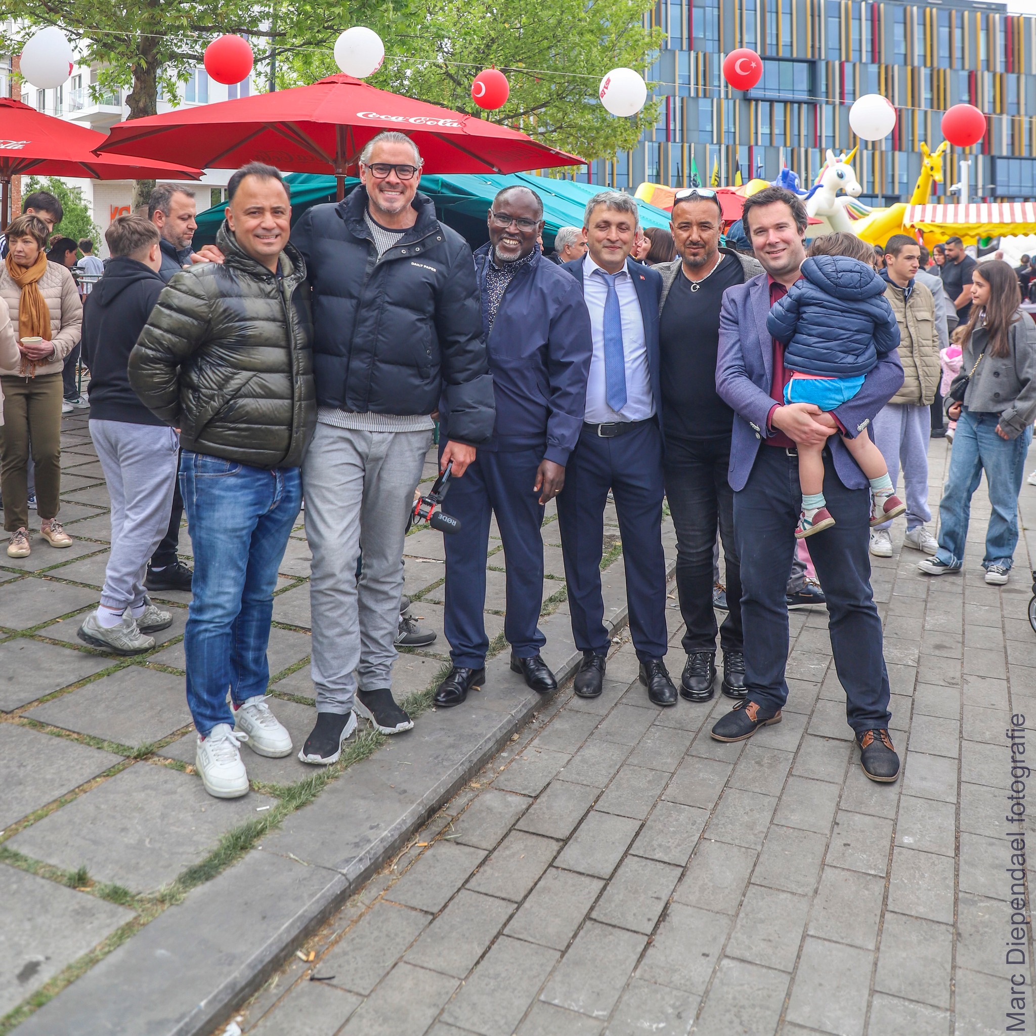 🎉 Dagje Turkije brengt opnieuw massa volk naar het Werfplein! 🇹🇷❤️🇧🇪