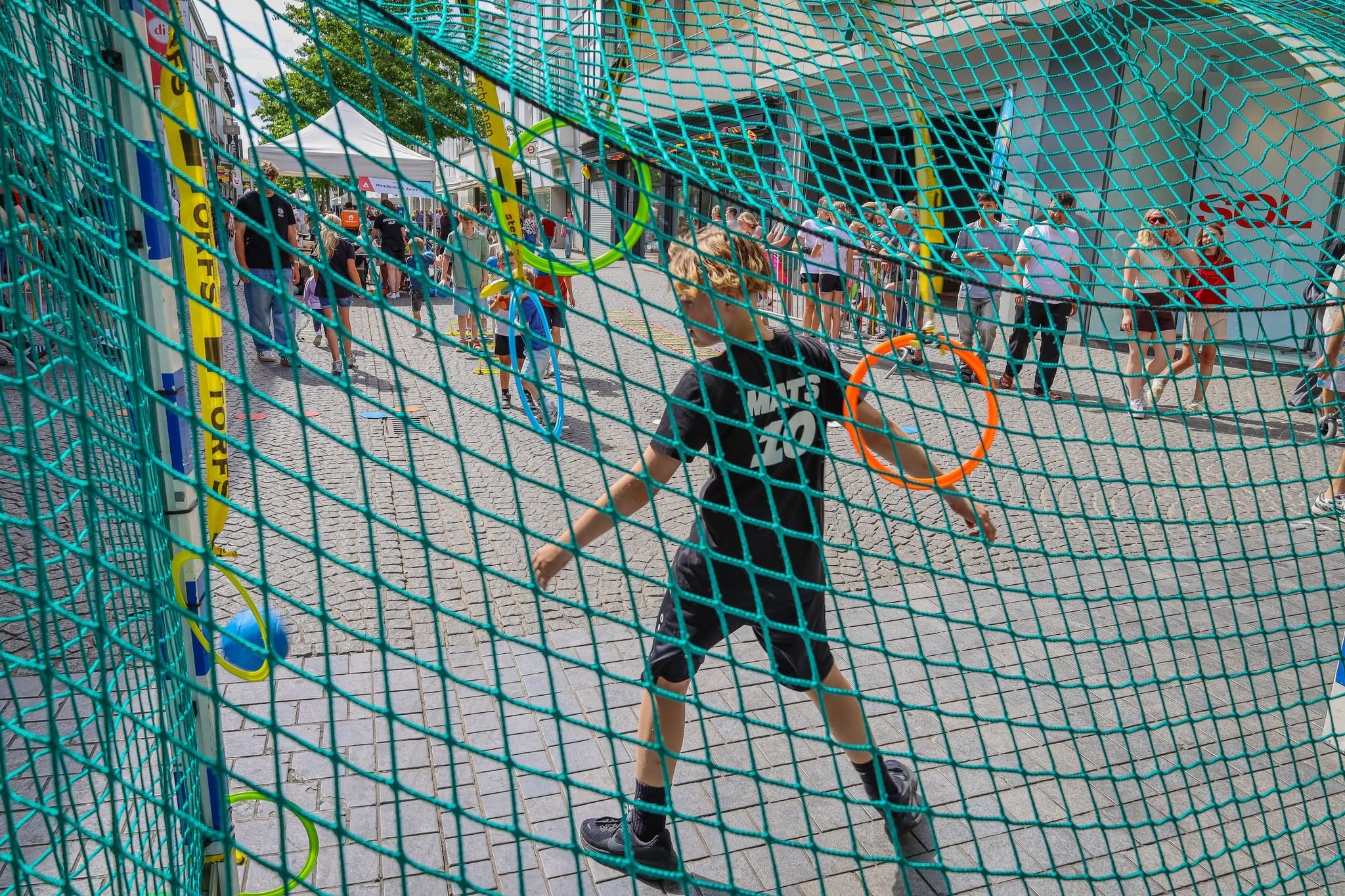 🏆 Recordeditie van Sportmarkt lokt massa volk naar Aalst