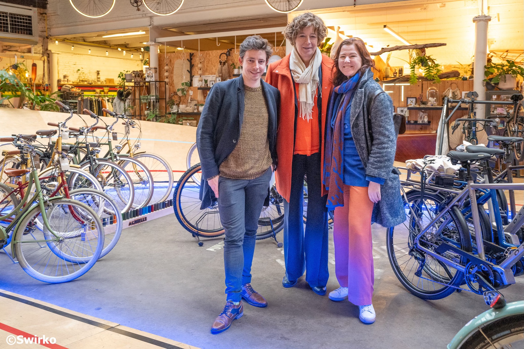 Vice-Premier Petra De Sutter (Groen) en Europarlementslid Sara Matthieu (Groen) op bezoek in Aalst.