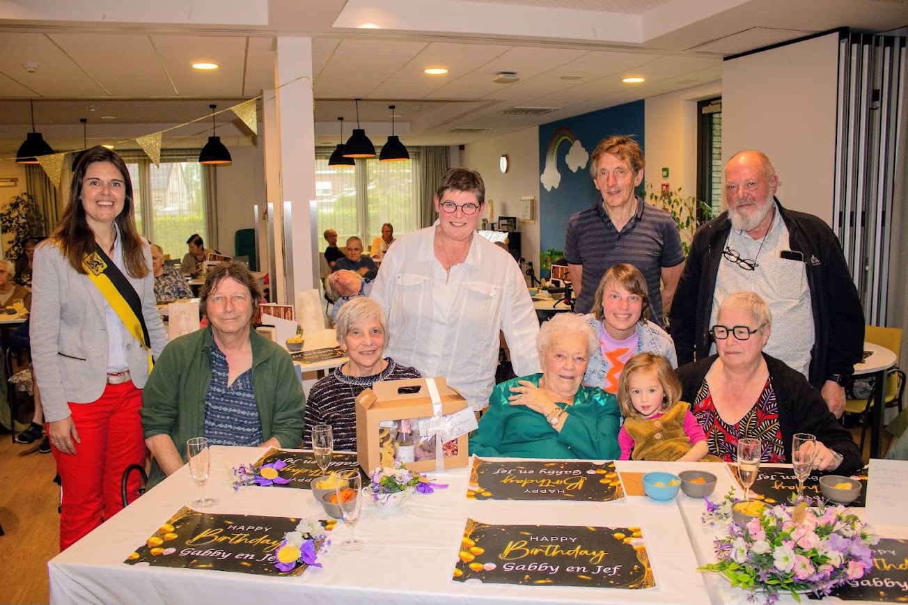 🎉 Dubbel feest in WZC De Faluintjes! 🎉