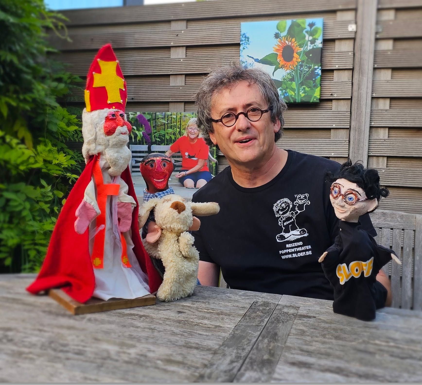 🎭 Reizend Poppentheater Sloef neemt afscheid met ‘Sint & Piet in Sloefegem!’ 🎭