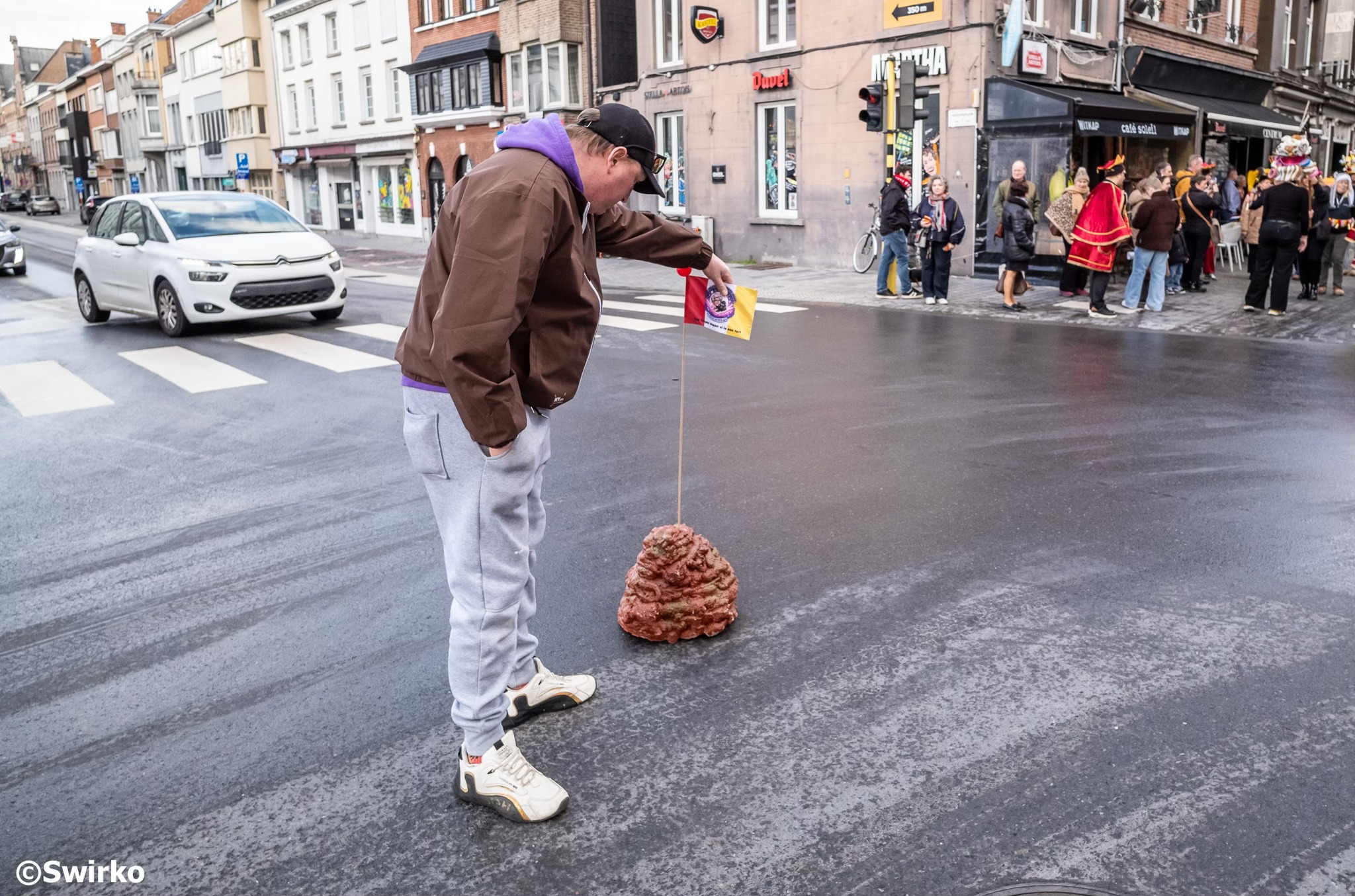 De Aalsterse Gilles zetten Aalst meteen in carnavalsmodus 🎉