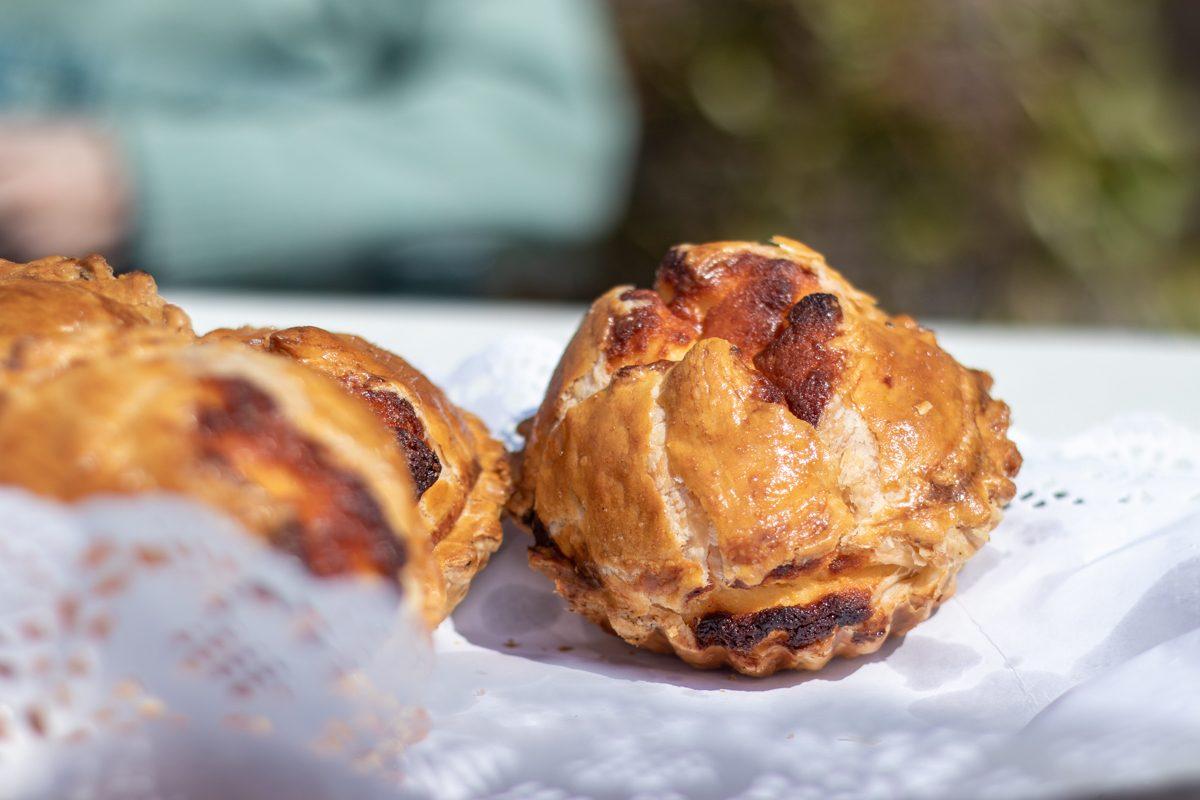 🥧 AZORG verkoopt mattentaarten voor Levensloop Aalst: “Lekker genieten én het goede doel steunen” 💜