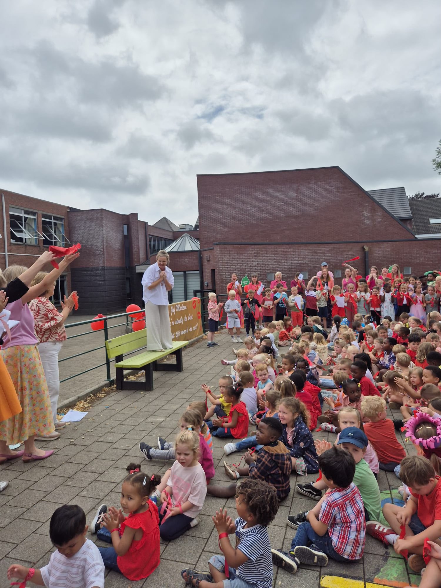 🎉 Juf Marleen gaat op pensioen! 🎉