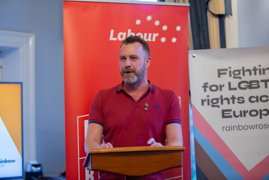 Sam Van de Putte (Vooruit) herkozen als vice-president van Rainbow Rose PES 🌈