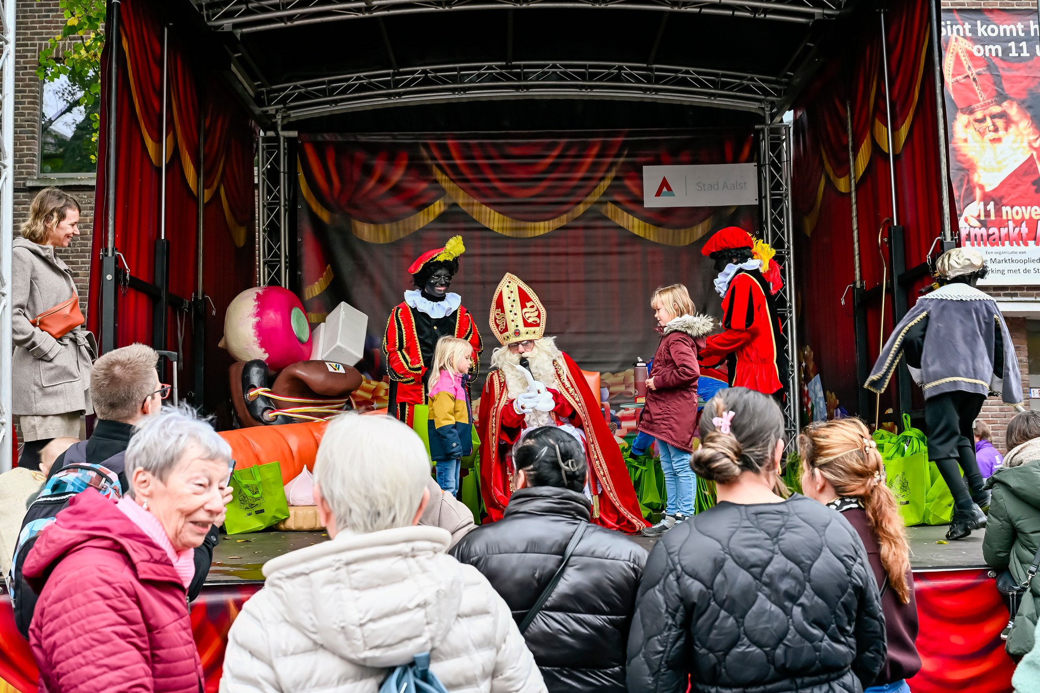 📸 Sint-Maartensjaarmarkt 2025 – een echte Aalsterse traditie