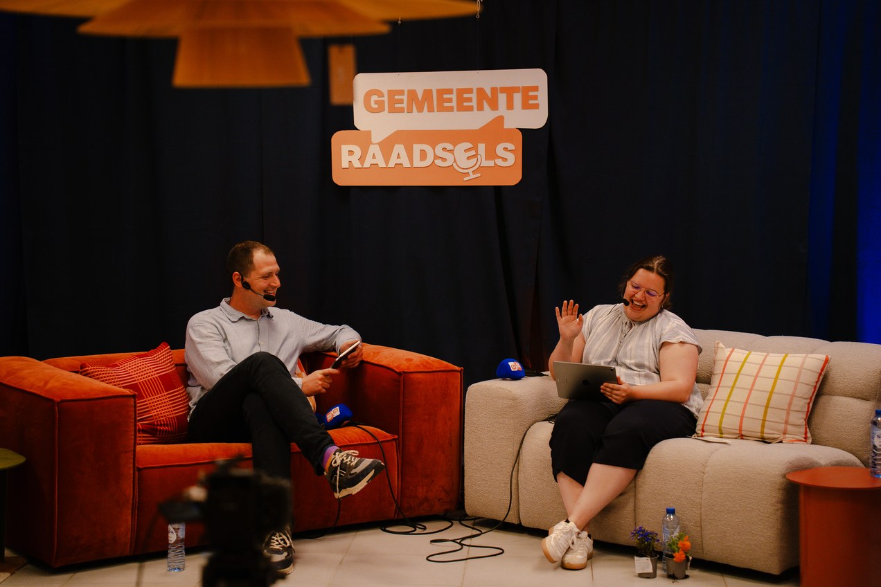 Gemeenteraadsels stelt plannen voor tijdens opening nieuwe studio
