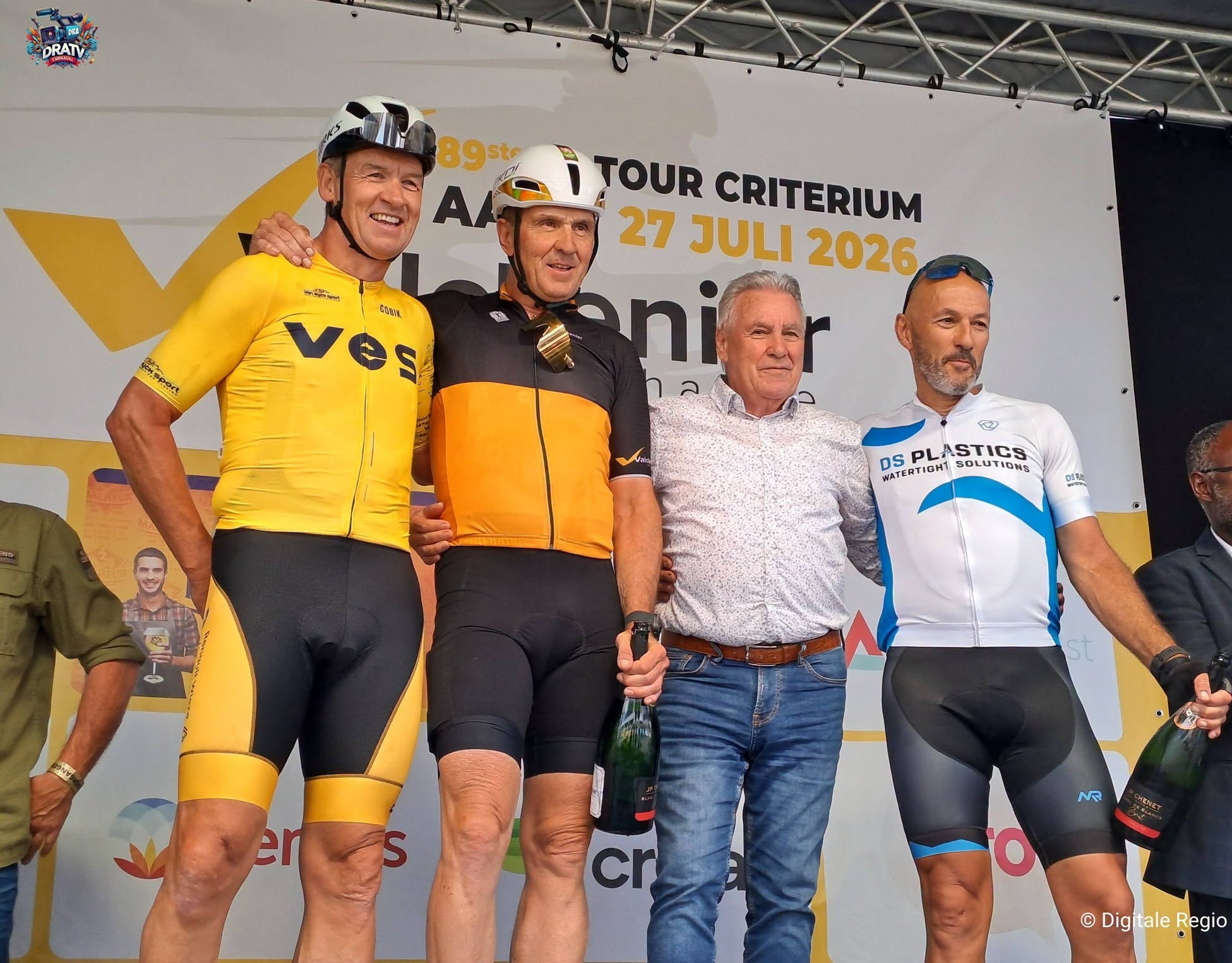 Johan Museeuw wint, Lucien Van Impe in de bloemetjes gezet tijdens Natourcriterium Aalst