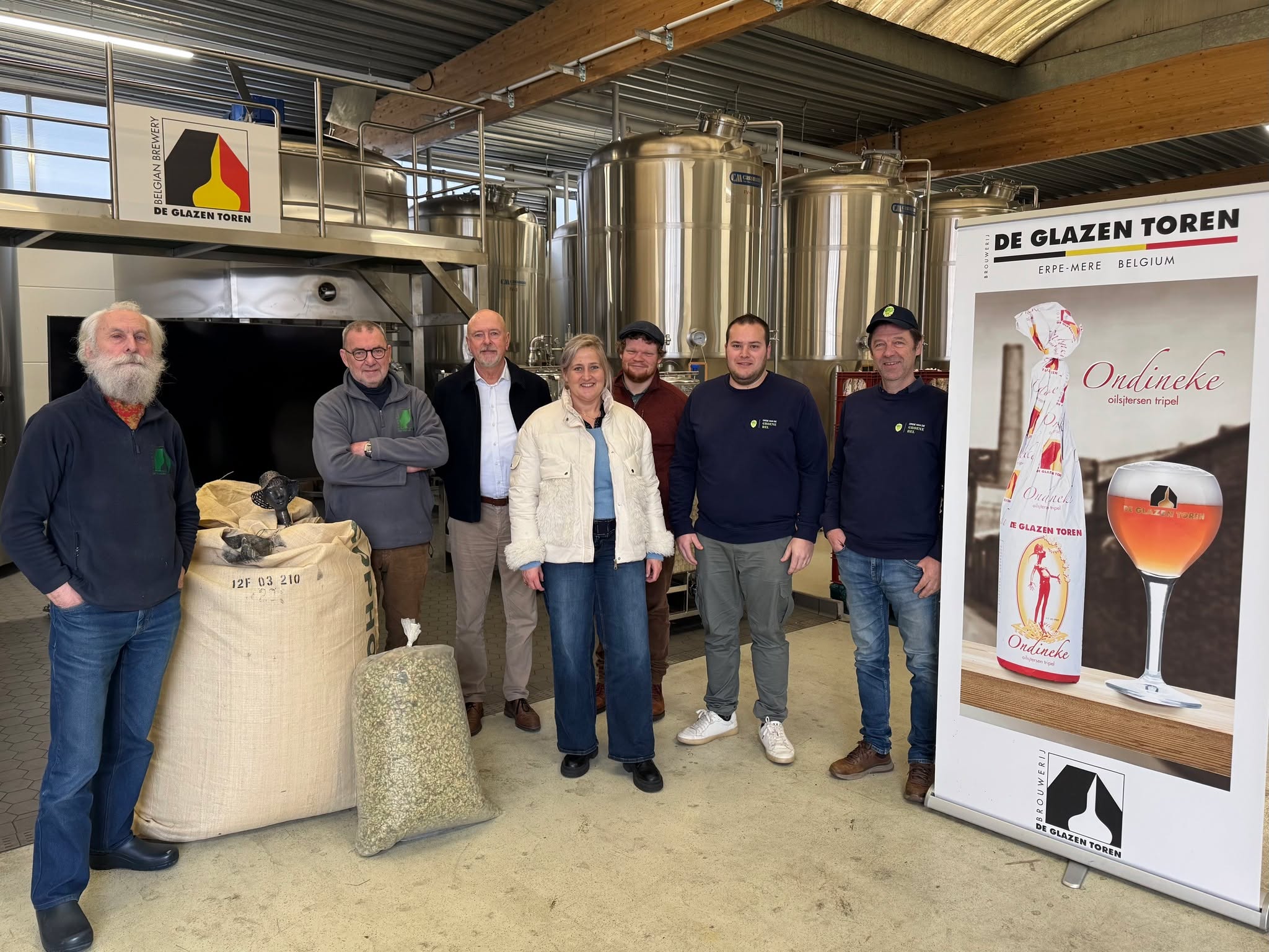 🍻 Brouwerij De Glazen Toren kiest voor lokale hop! 🌿