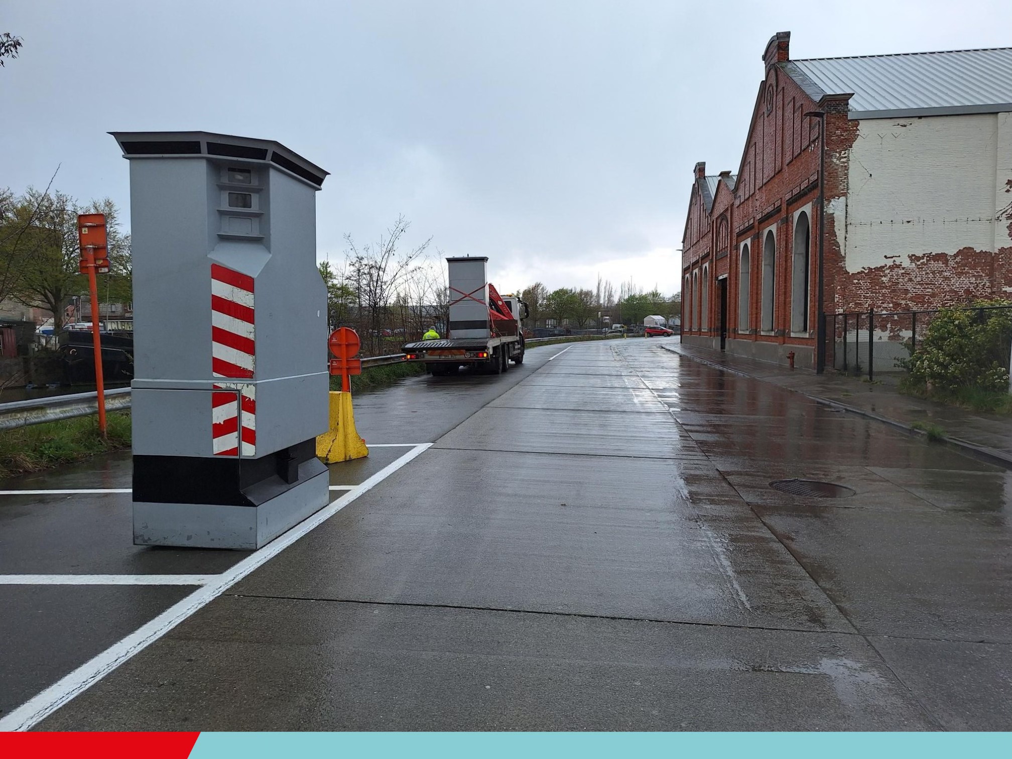 Sammeke staat de komende week aan de 📍Pierre Corneliskaai. Hou het zoals altijd veilig en hou je aan de snelheidslimiet van ⭕30 km/u.