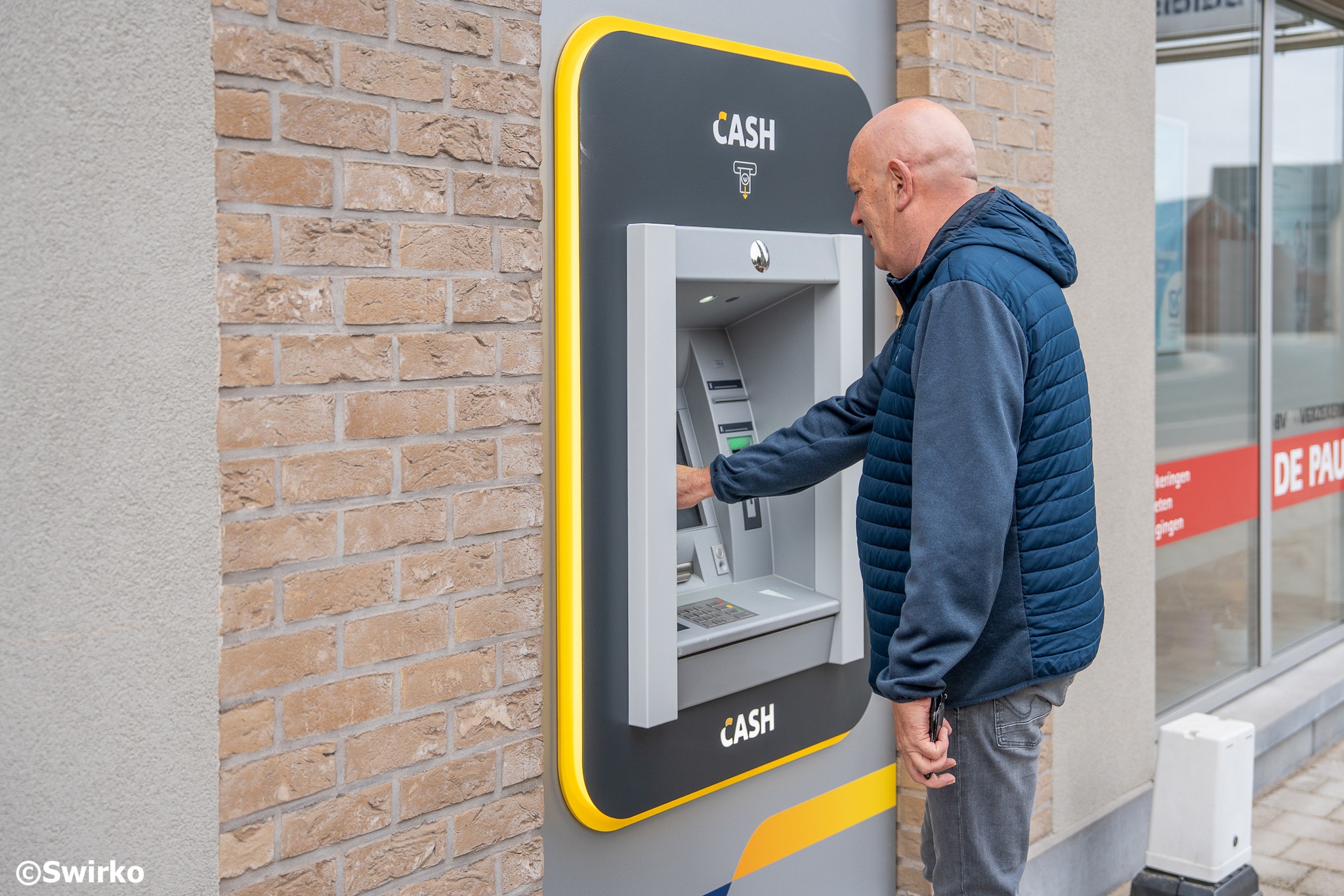 📍 Nieuw CASH-punt geopend in Baardegem 💶