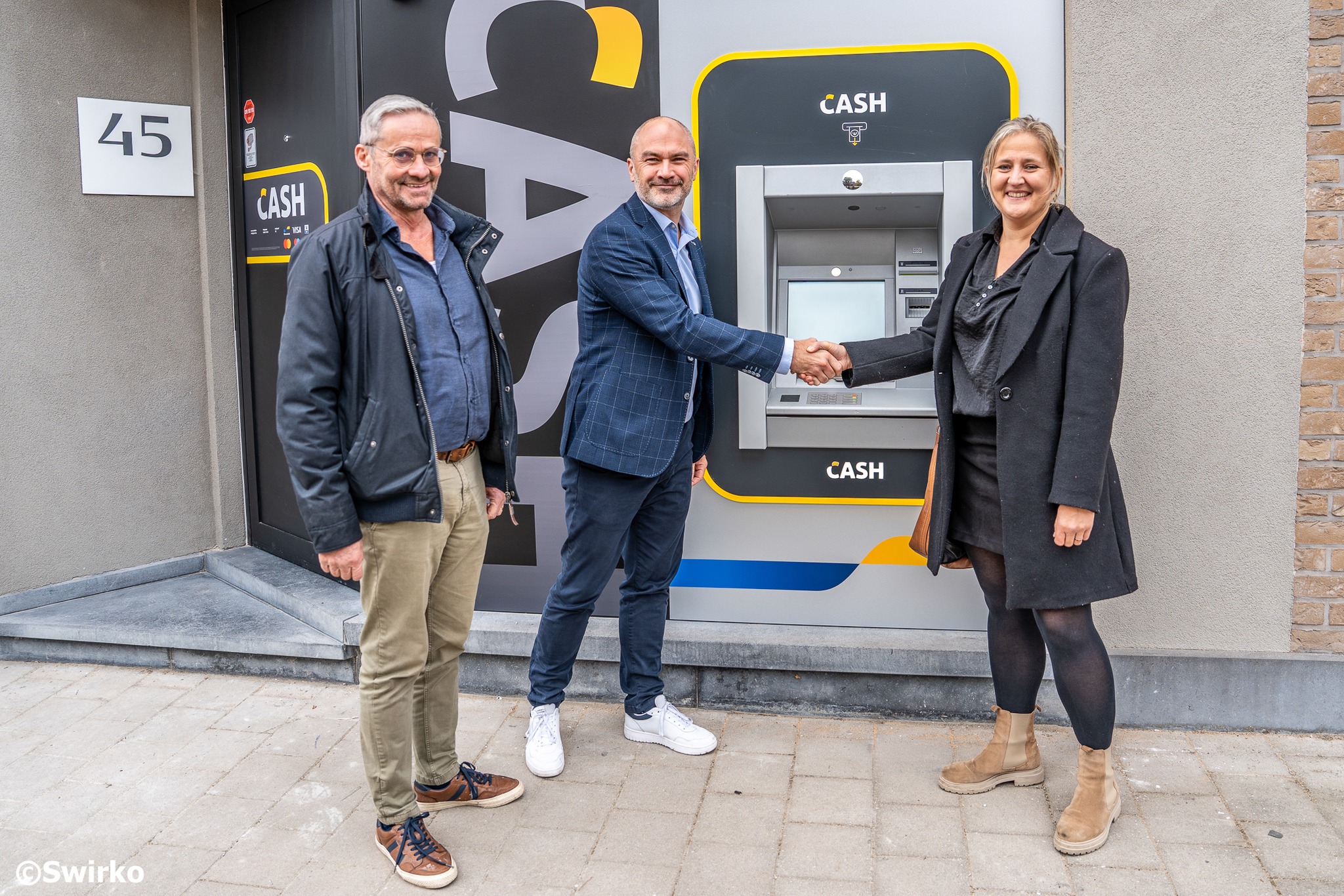 📍 Nieuw CASH-punt geopend in Baardegem 💶