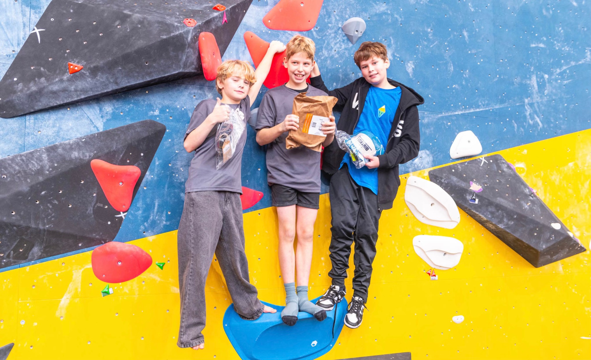 🎉 Klimzaal Banzai viert eerste verjaardag met knallende Banzai Masters! 🧗‍♀️🧗‍♂️