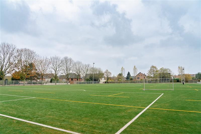 Inhuldiging Kunstgrasveld Ten Rozen