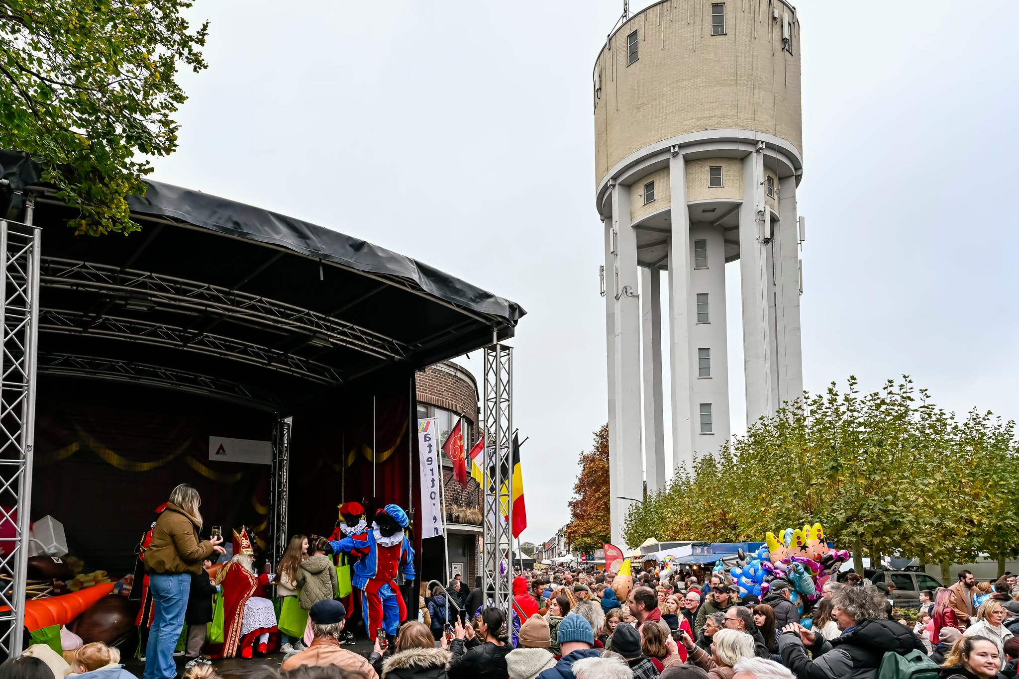 📸 Sint-Maartensjaarmarkt 2025 – een echte Aalsterse traditie