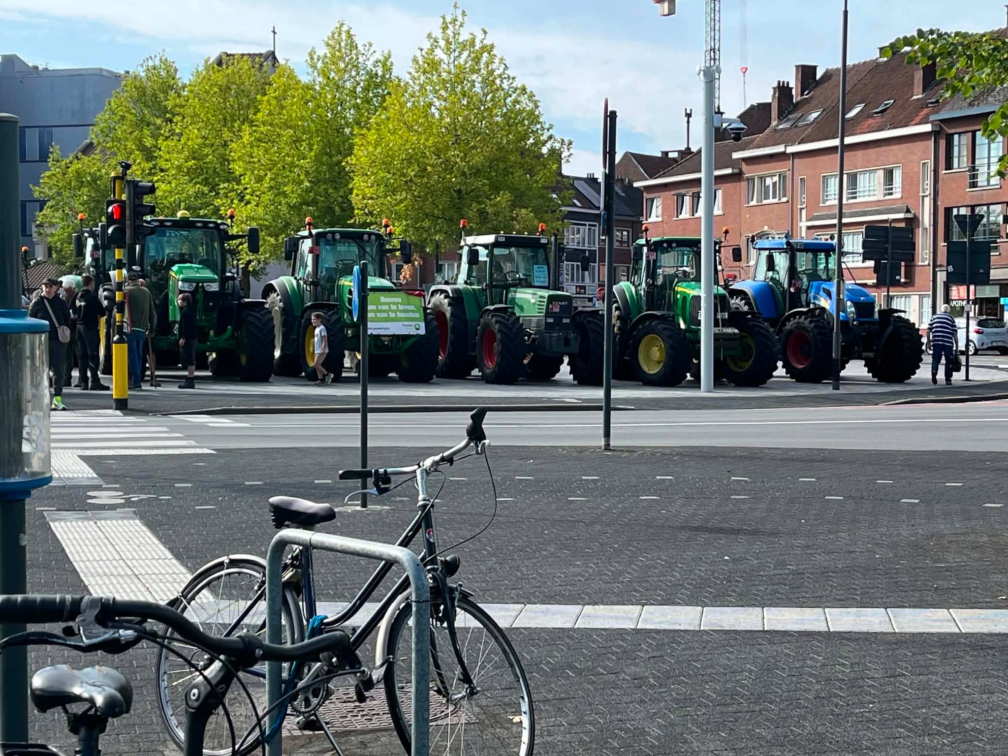 Tientallen tractoren in Aalst voor protest tegen natuurplannen