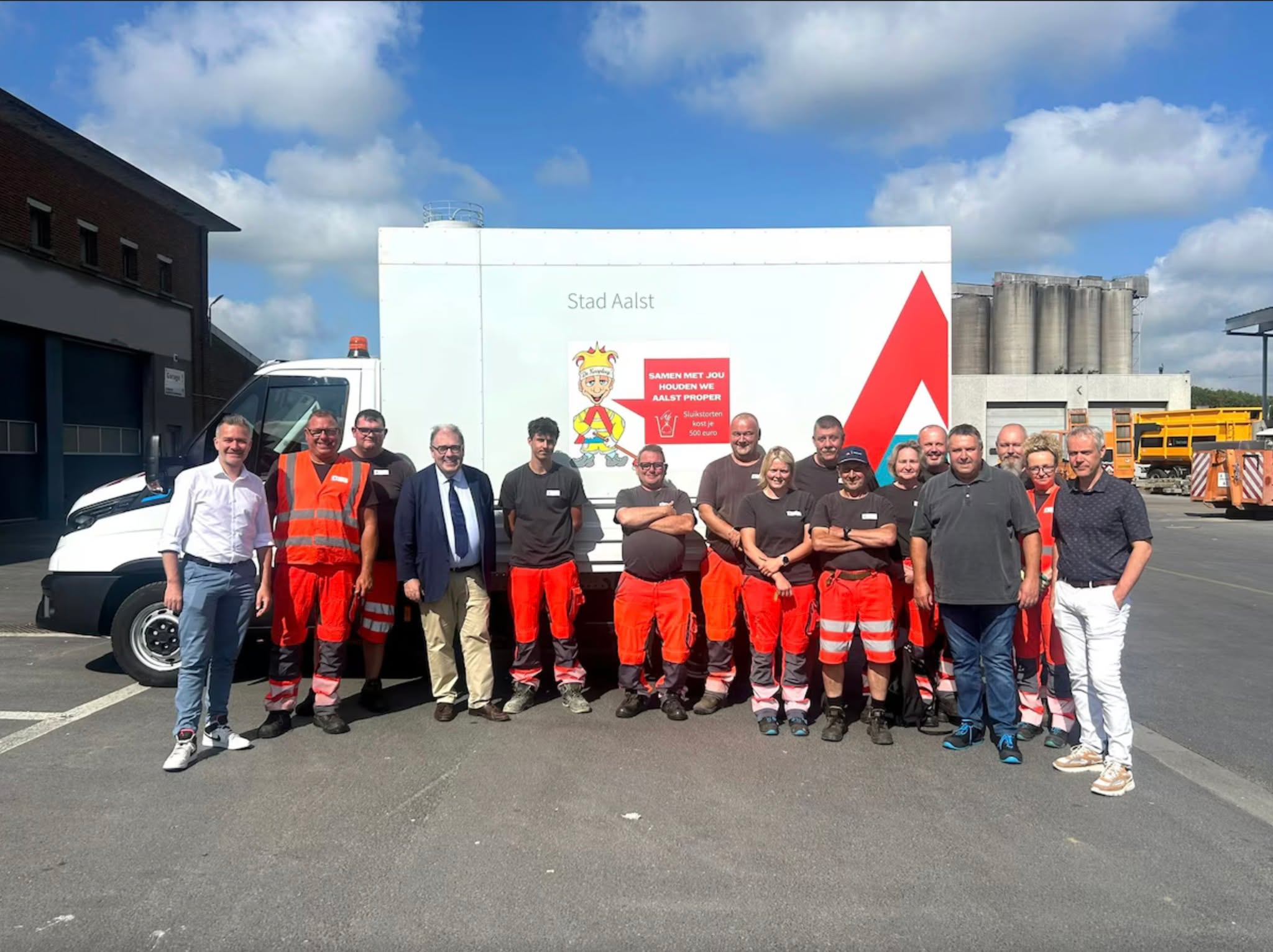 🧹 Aalst pakt sluikstorten strenger aan: “500 euro boete blijft de boodschap” 🚨