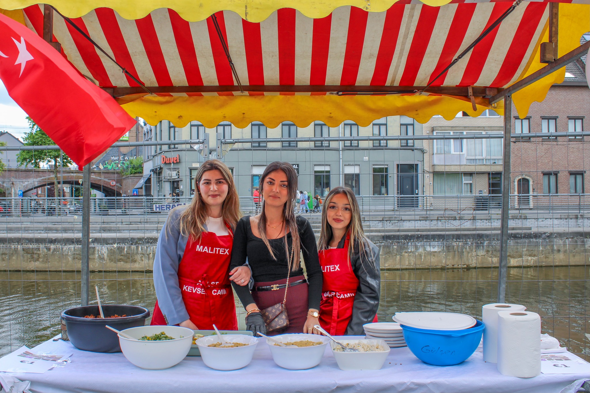 🎉 Dagje Turkije brengt opnieuw massa volk naar het Werfplein! 🇹🇷❤️🇧🇪