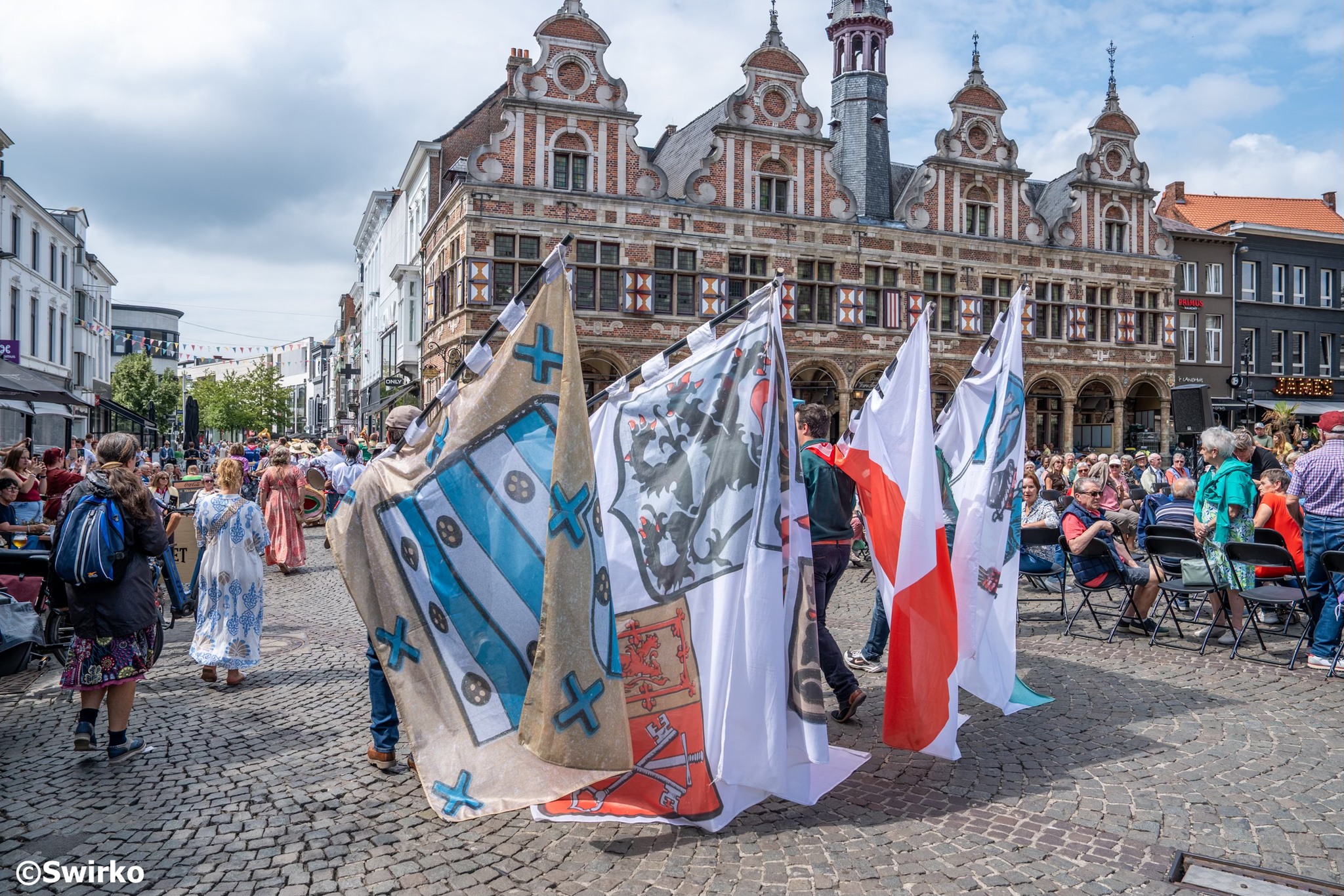 🌍✨ Aalst danst op het ritme van de wereld! ✨🌍